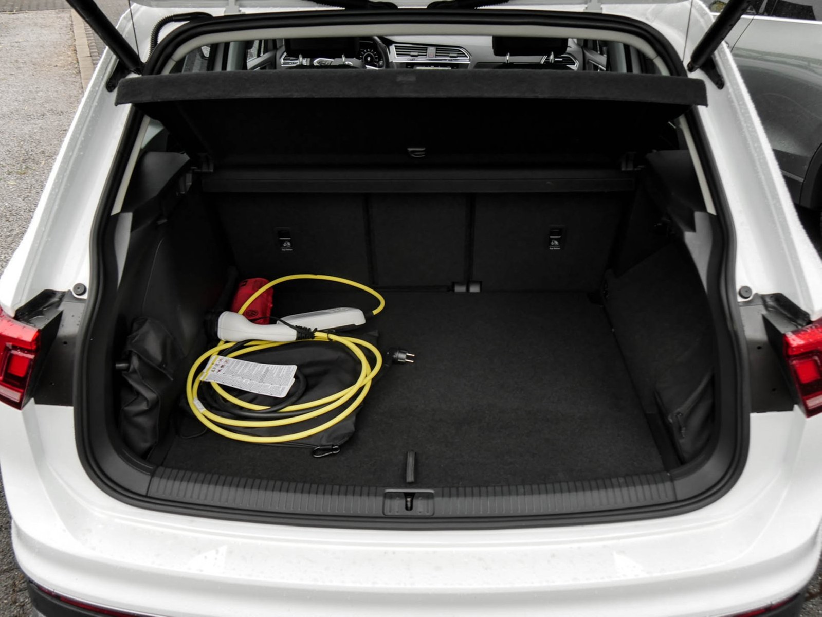 Volkswagen Tiguan 1.4 HYBRID ELEGANCE PANO ACC LM18 NAVI