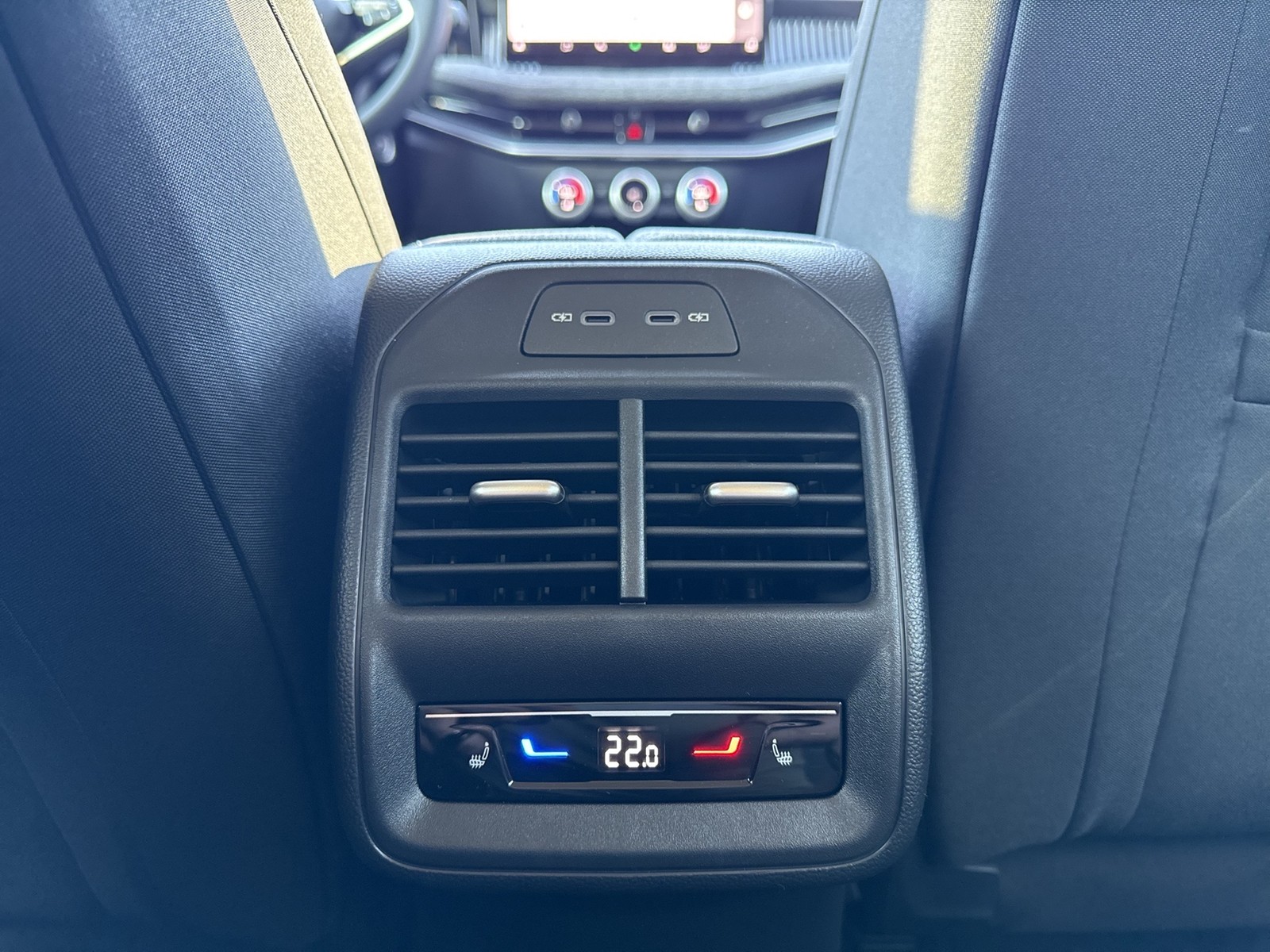 Skoda Superb Combi 2.0 SELECTION 4X4 AHK CAM E-KLAPPE