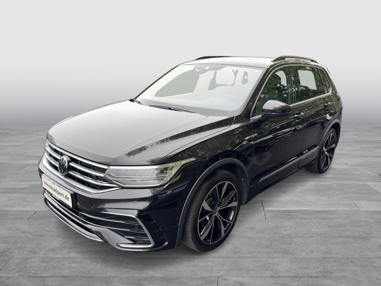 Volkswagen Tiguan 2.0 R-LINE 4X4 PANO HARMANKARDON CAM LM20