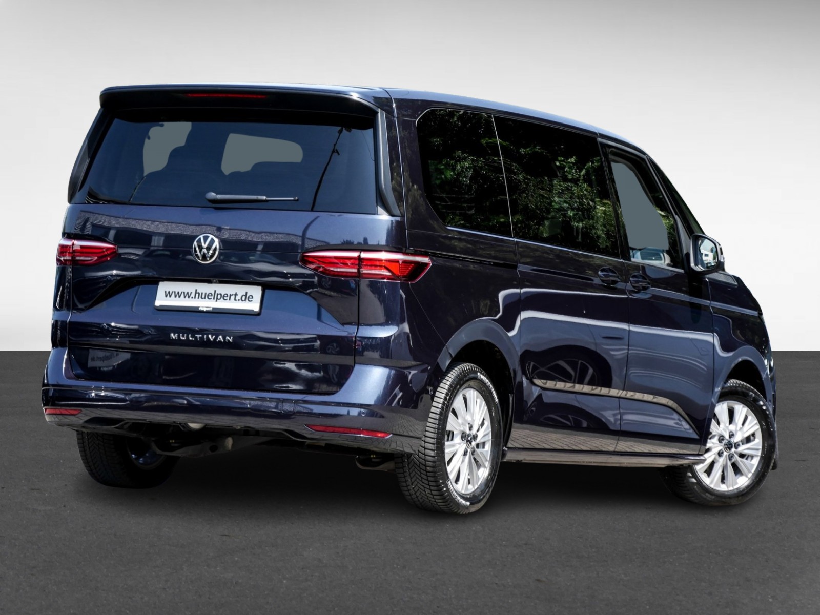 Volkswagen T7 Multivan 2.0 AHK CAM LM17 EKLAPPE NAVI SITZHZ