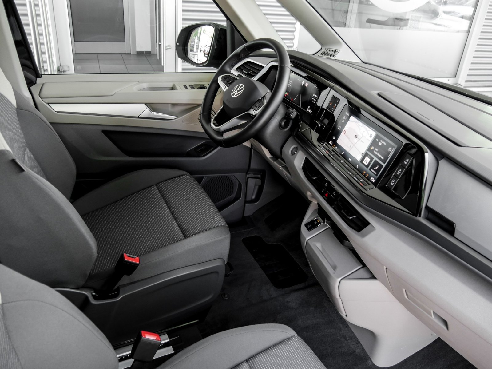 Volkswagen T7 Multivan 2.0 AHK CAM LM17 EKLAPPE NAVI SITZHZ