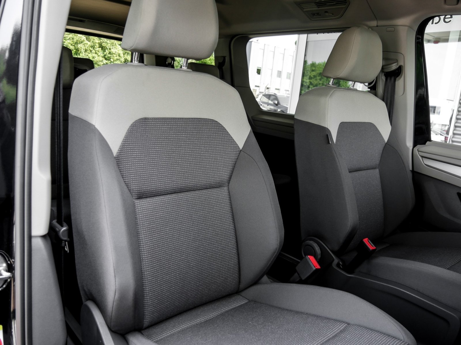 Volkswagen T7 Multivan 2.0 AHK CAM LM17 EKLAPPE NAVI SITZHZ