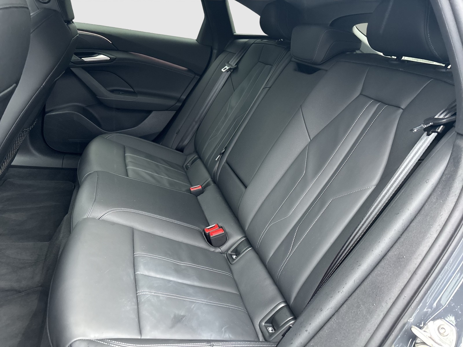 Audi A6 e-tron Sportback quattro S LINE AHK ACC LM20