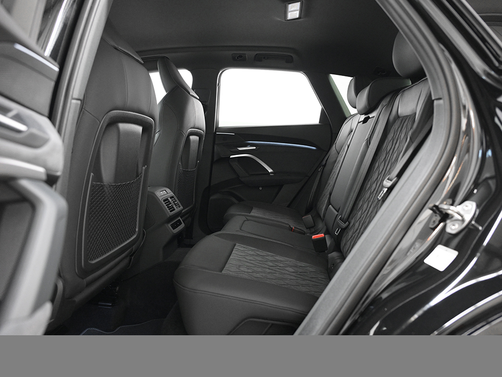 Audi Q5 SUV TDI quattro S tronic S Line TechPro+Sonnenschutzverglasung+AHK+Beifahrerdisplay