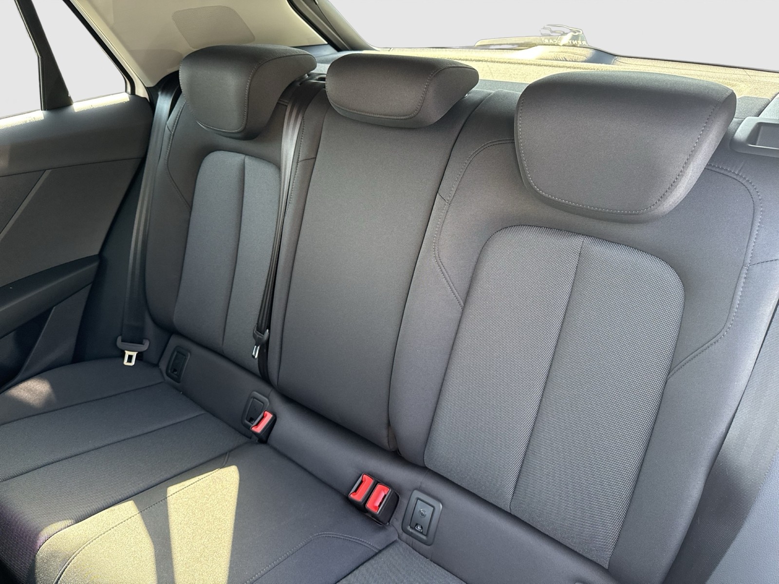 Audi Q2 35 advanced BLACKPAK CAM LM18 EKLAPPE CARPLAY
