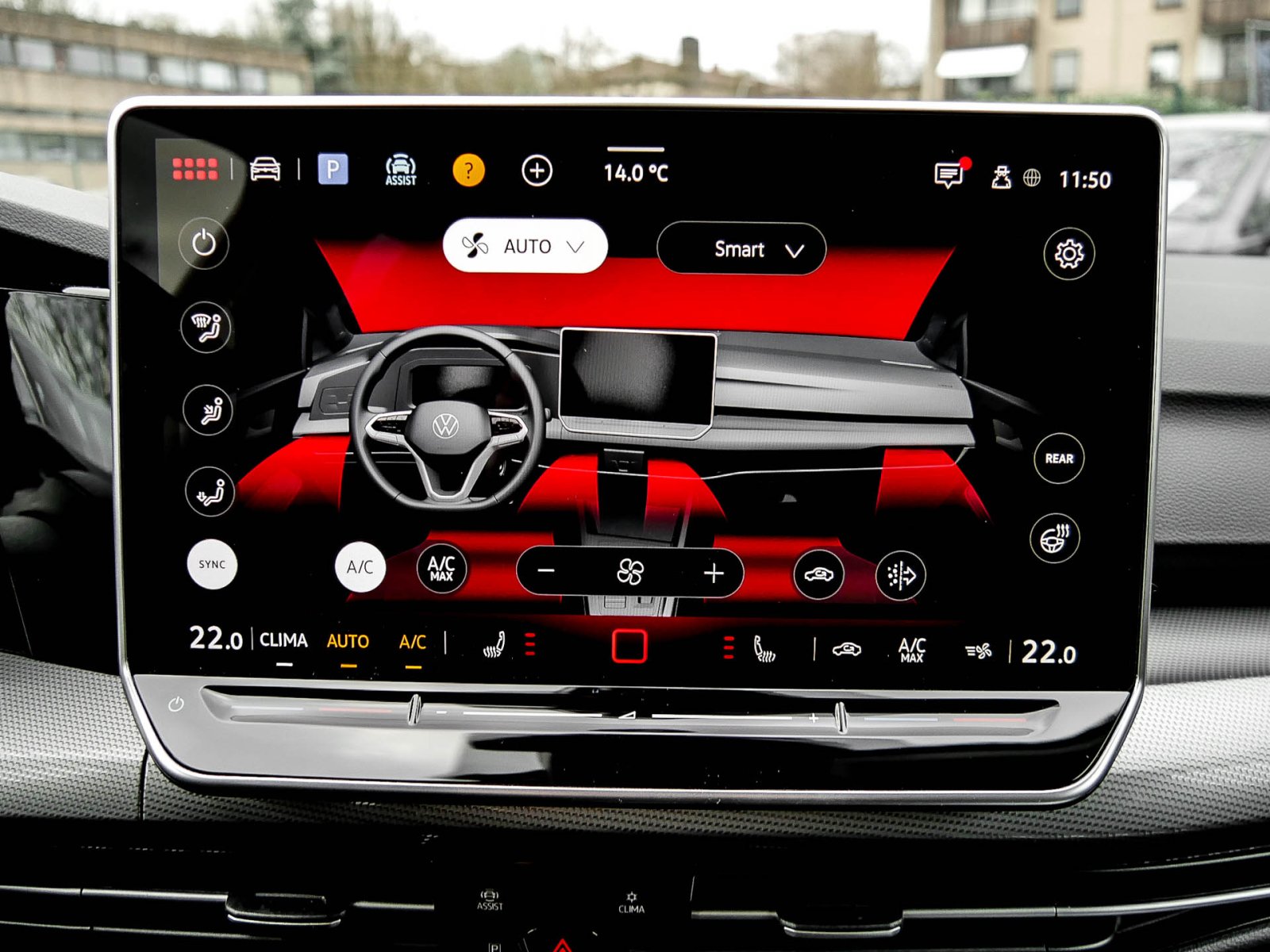 Volkswagen Golf VIII 1.5 eTSI STYLE CAM ACC LM18