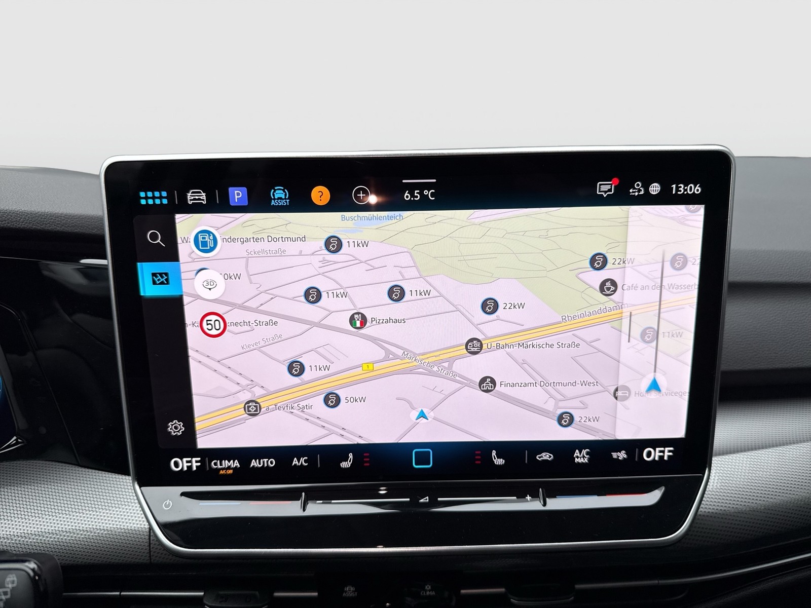 Volkswagen Golf VIII 1.5 eTSI STYLE AHK CAM LM18