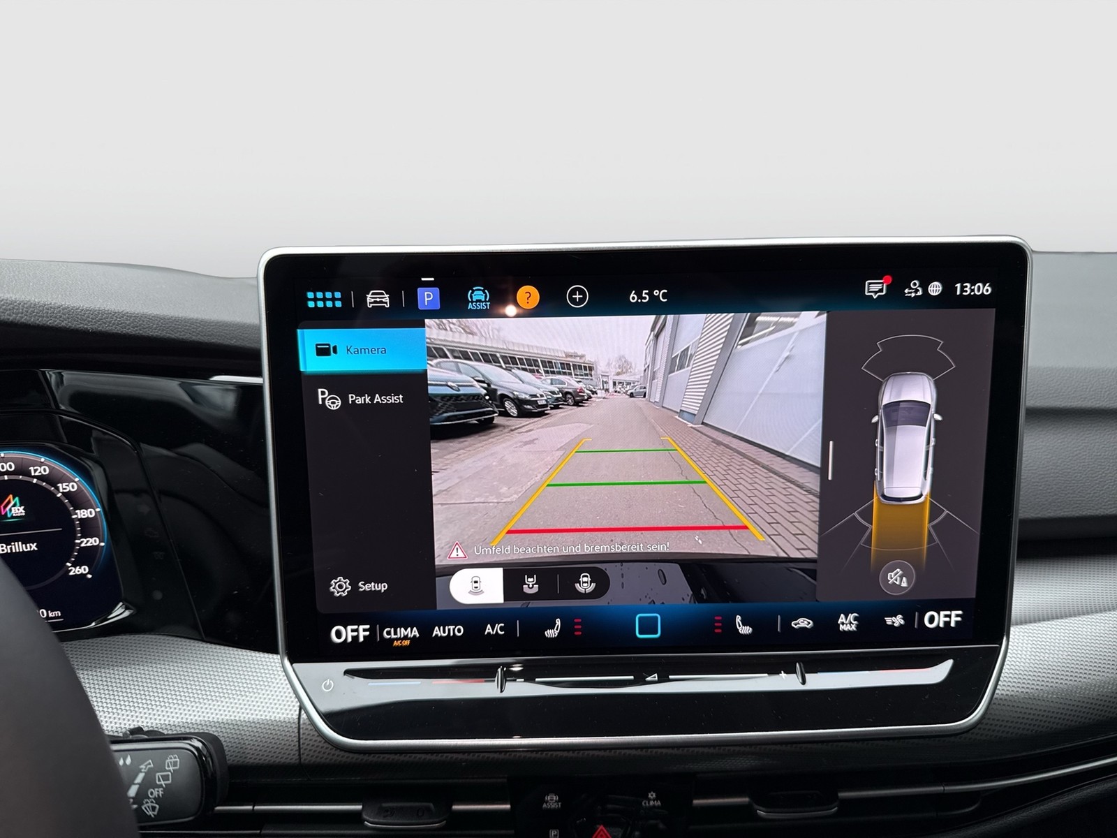 Volkswagen Golf VIII 1.5 eTSI STYLE AHK CAM LM18