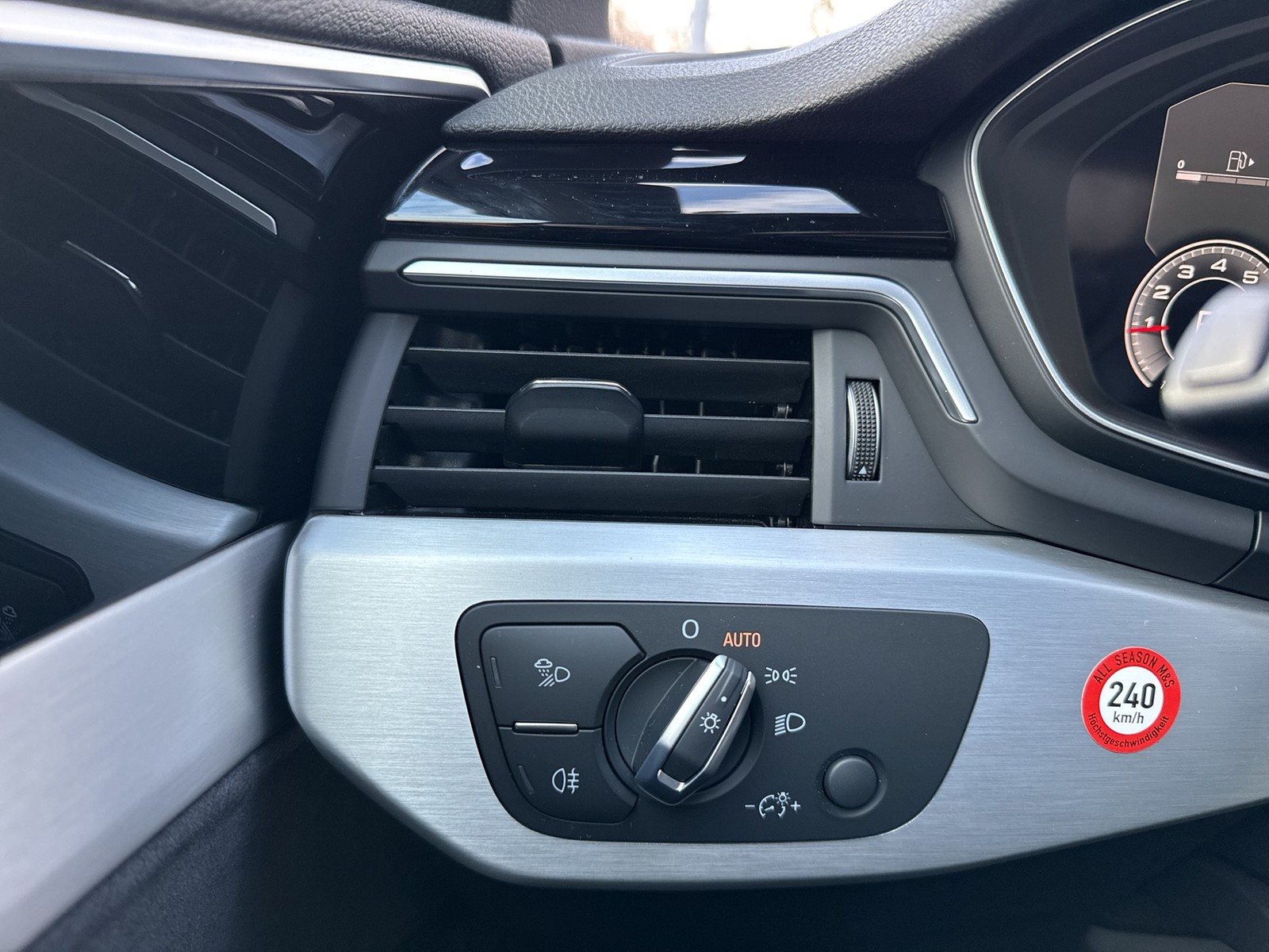 Audi A5 Cabrio 40 S LINE KAMERA ALU19 NAVI+ SITZHEIZ.