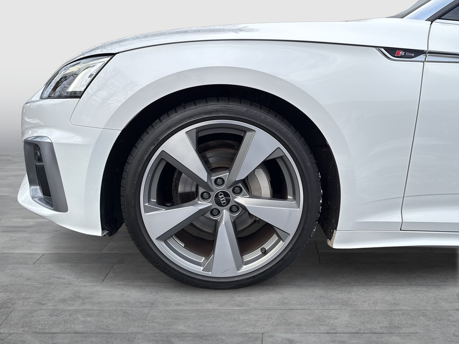 Audi A5 Cabrio 40 S LINE KAMERA ALU19 NAVI+ SITZHEIZ.