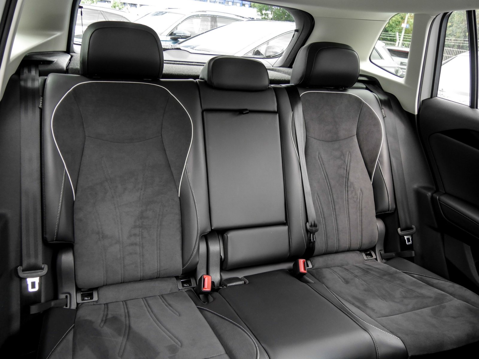 Volkswagen Tiguan 1.5 eTSI ELEGANCE NEUES MODELL AHK 360CAM