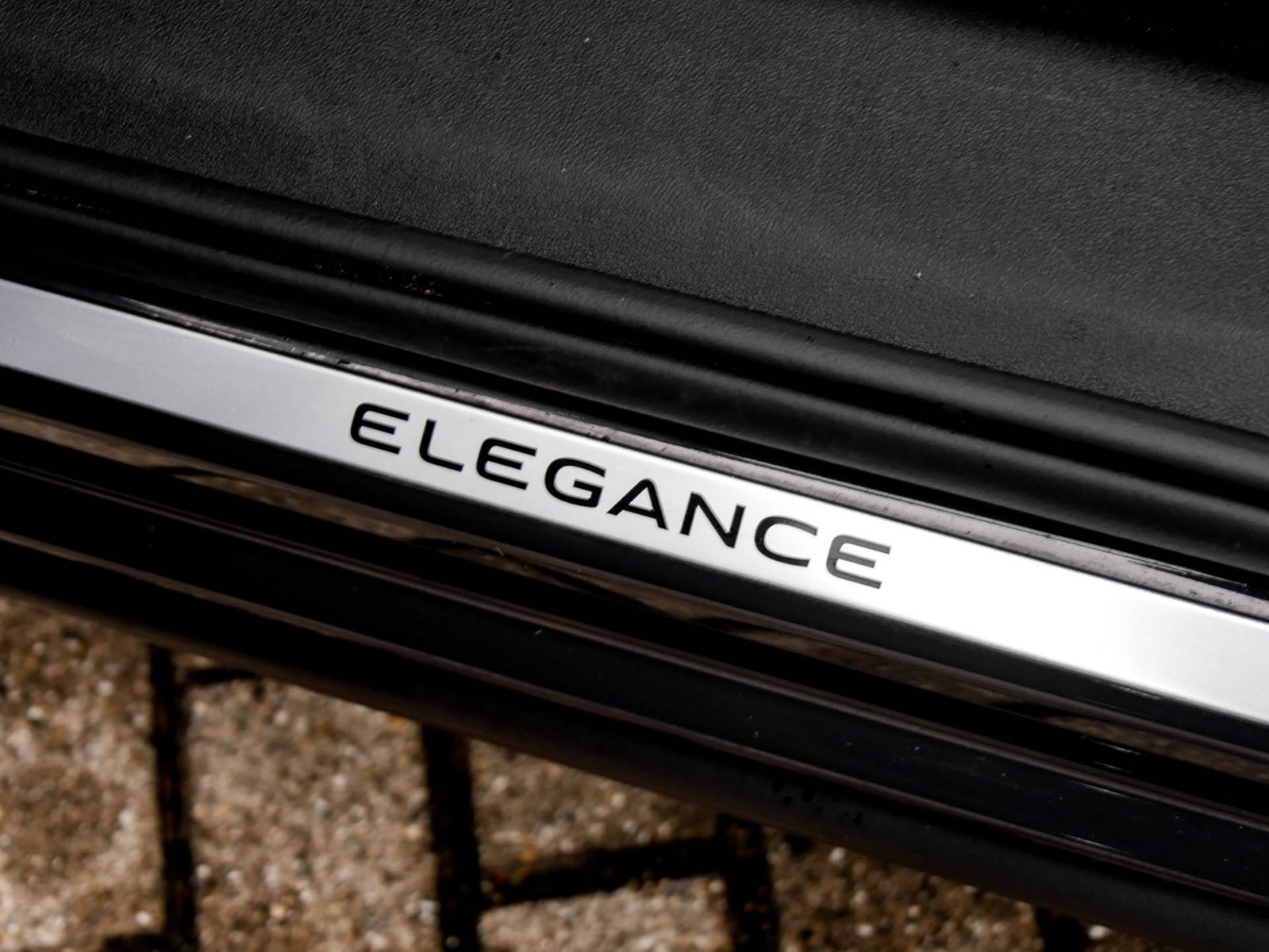 Volkswagen Tiguan 1.5 eTSI ELEGANCE NEUES MODELL AHK 360CAM