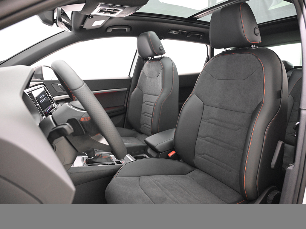 Seat Ateca 1.5 FR BLACK EDITION DSG STANDHZG PANO CAM