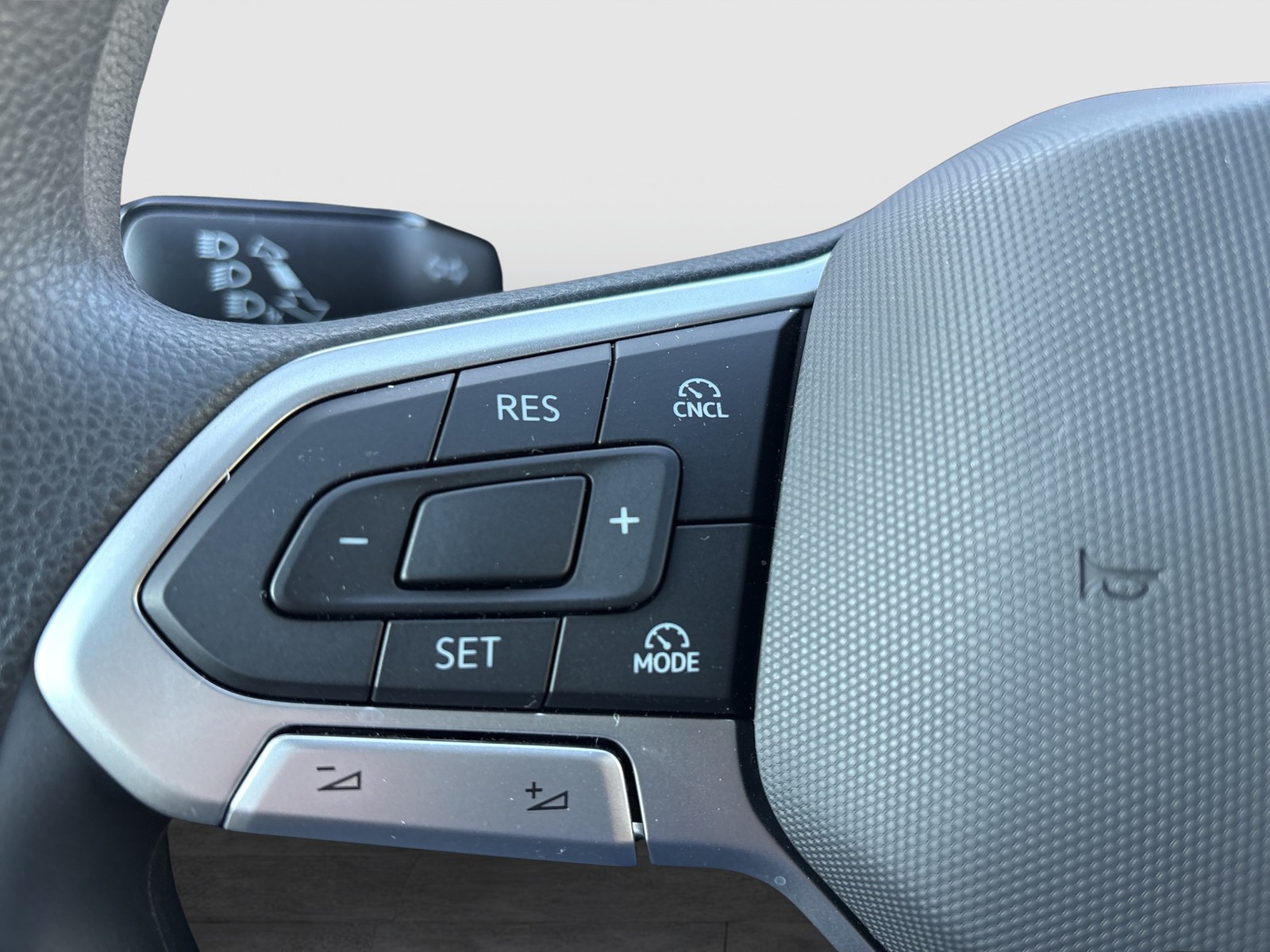 Volkswagen Caddy 1.5 Kombi CAM CARPLAY AHK-VORBEREITUNG