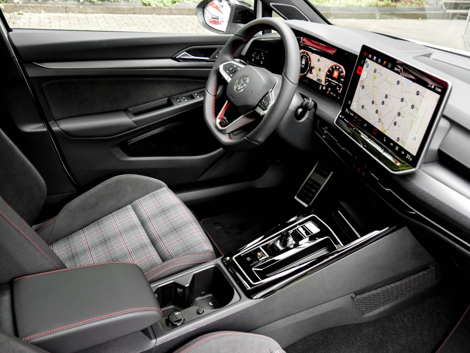 Volkswagen Golf GTI HARMANKARDON BLACKSTYLE PANO
