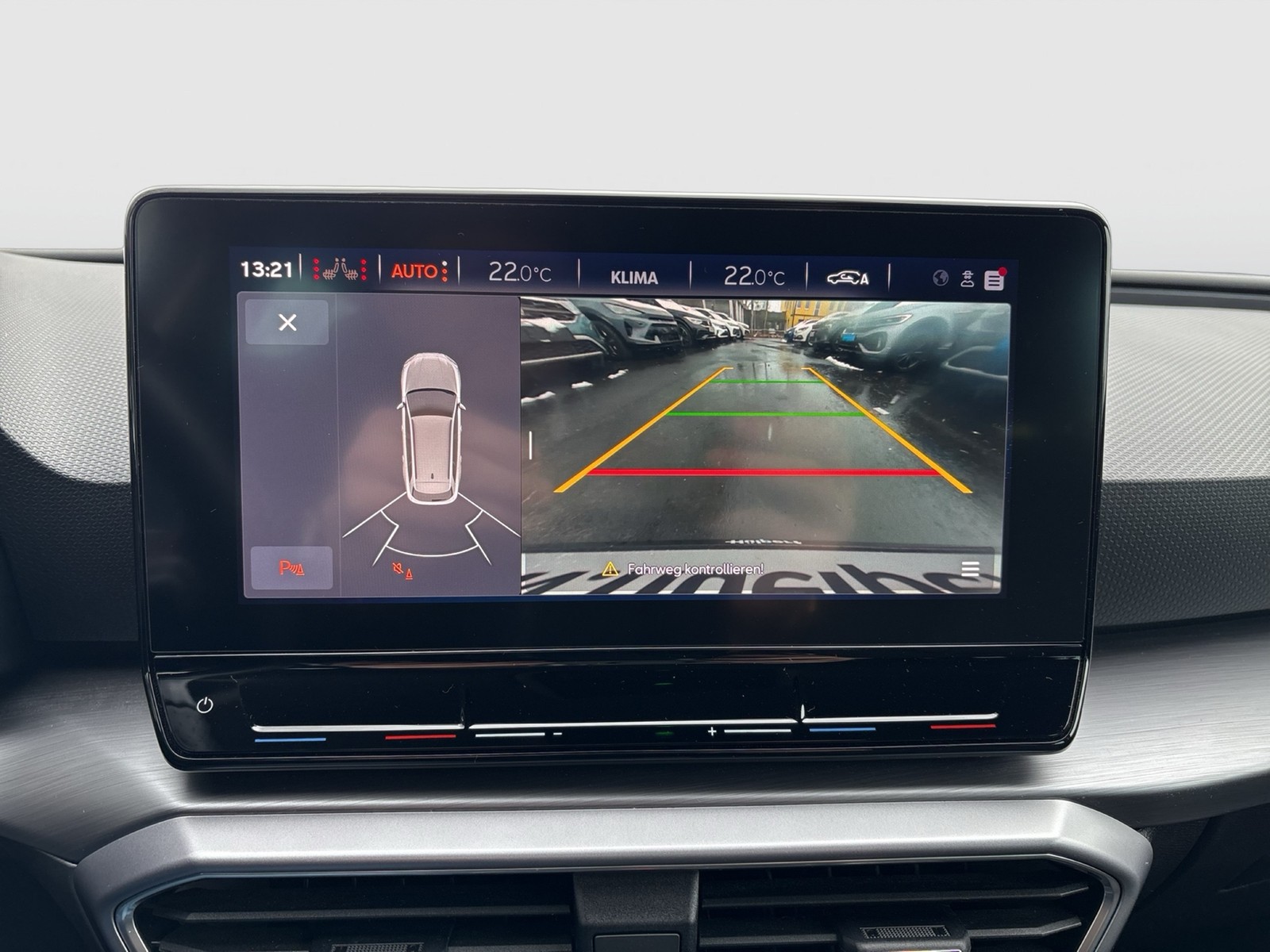 Seat Leon ST 2.0 FR KAMERA ACC ALU17" NAVI SITZHEIZUNG