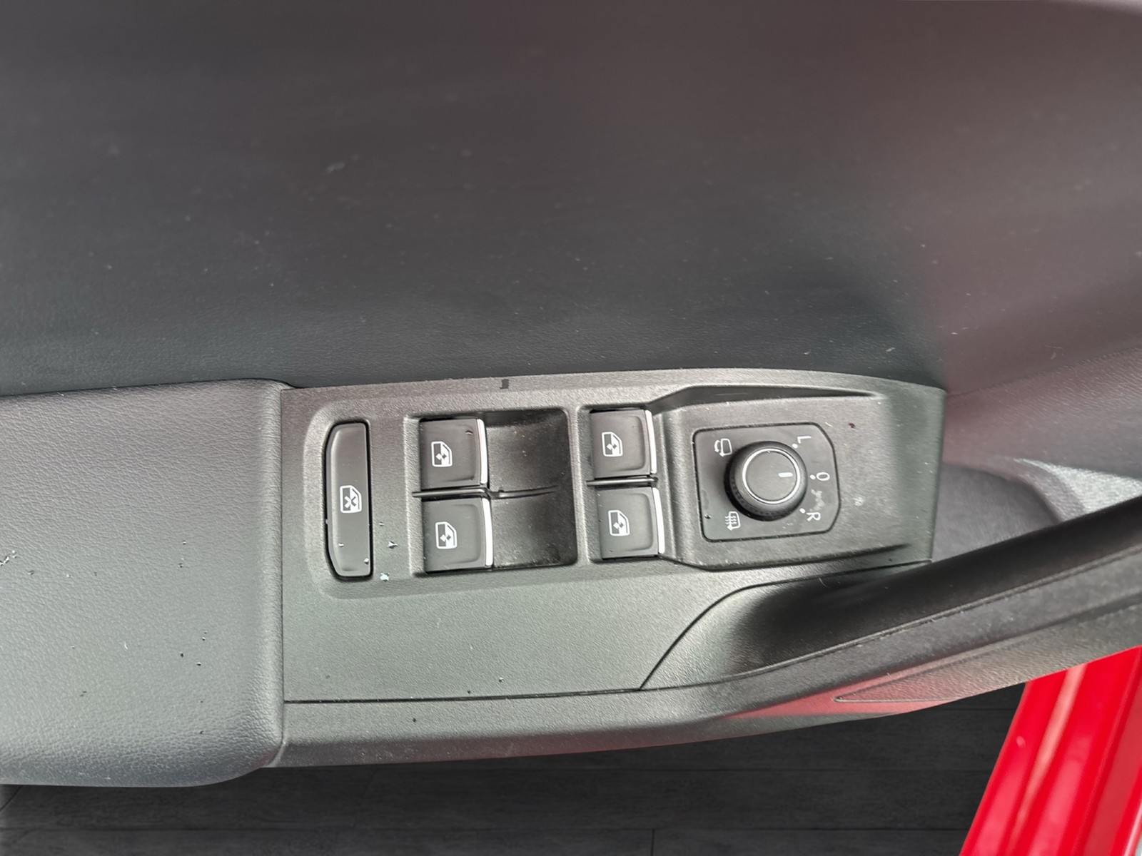 Seat Leon ST 2.0 FR KAMERA ACC ALU17" NAVI SITZHEIZUNG