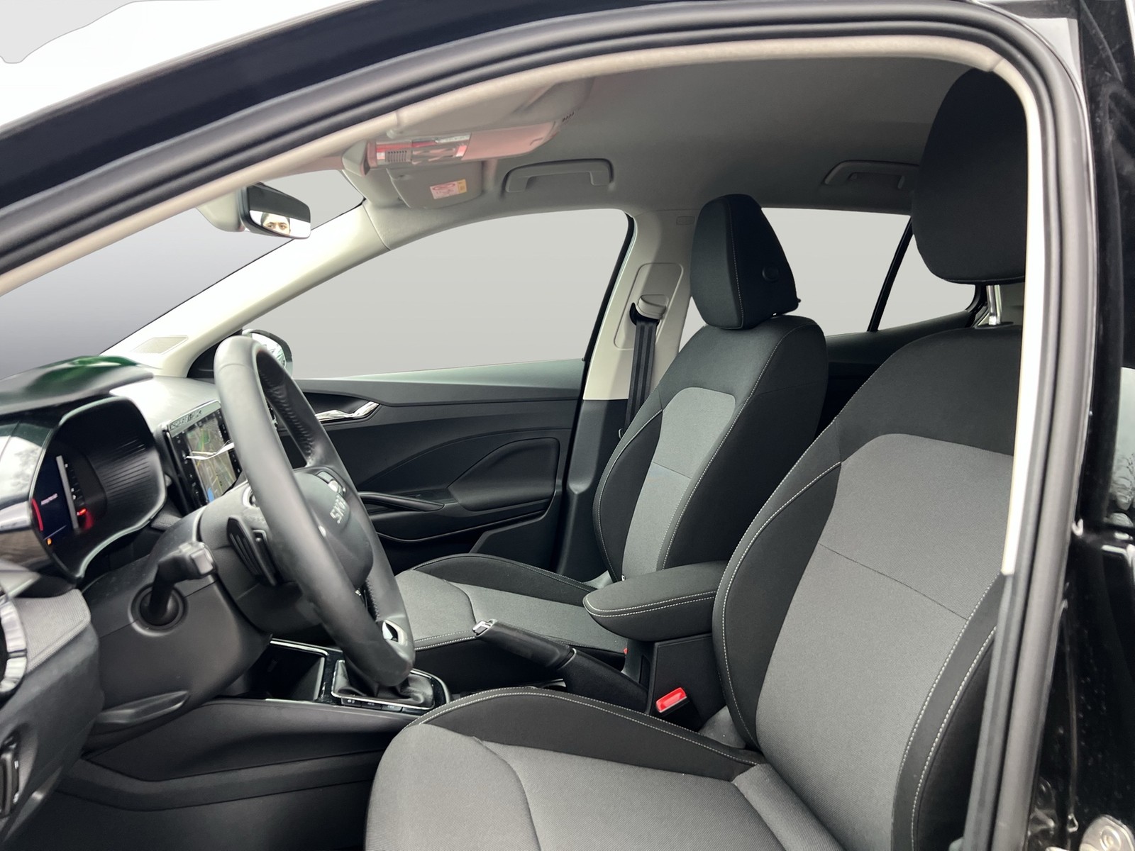 Skoda Fabia 1.0 TOUR CAM NAVI AHK-VORBEREITUNG SITZHZ.