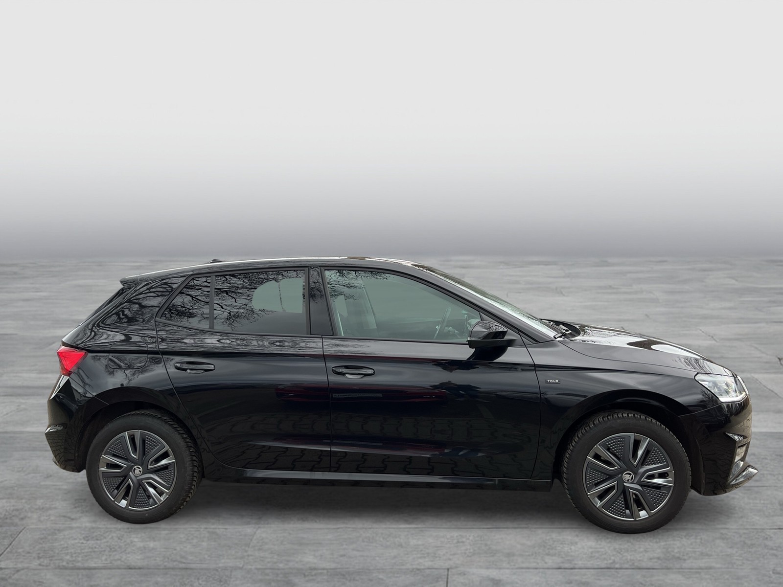 Skoda Fabia 1.0 TOUR CAM NAVI AHK-VORBEREITUNG SITZHZ.