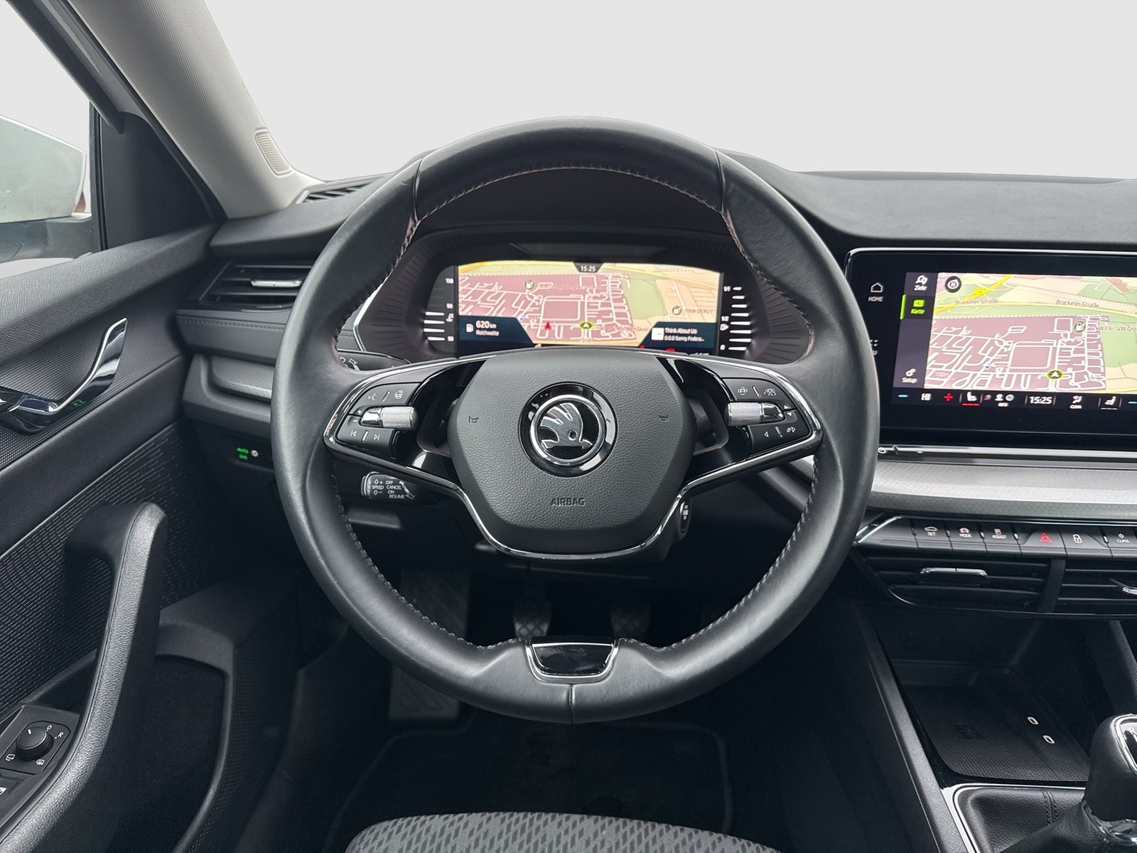 Skoda Octavia Combi 1.5 ACC NAVICOLUMBUS SITZHEIZUNG