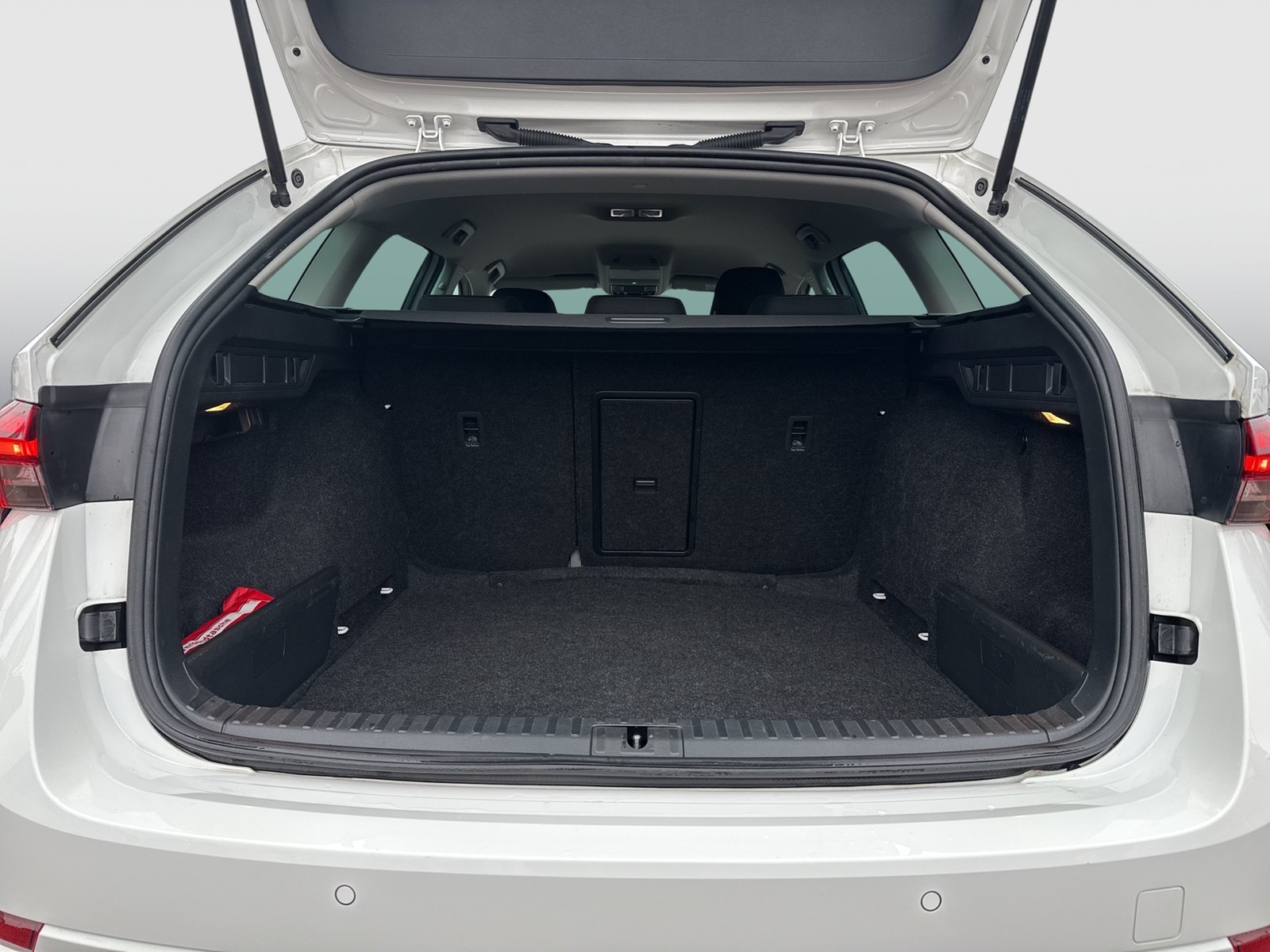 Skoda Octavia Combi 1.5 ACC NAVICOLUMBUS SITZHEIZUNG