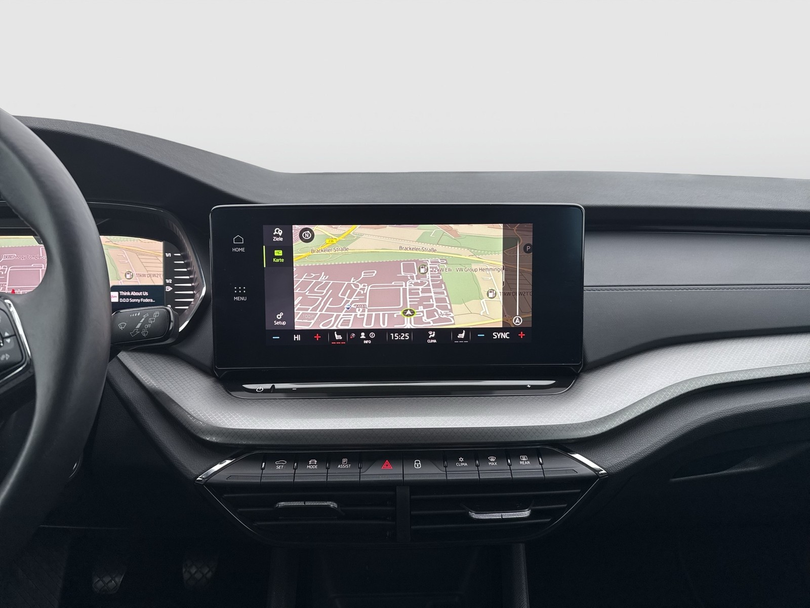 Skoda Octavia Combi 1.5 ACC NAVICOLUMBUS SITZHEIZUNG