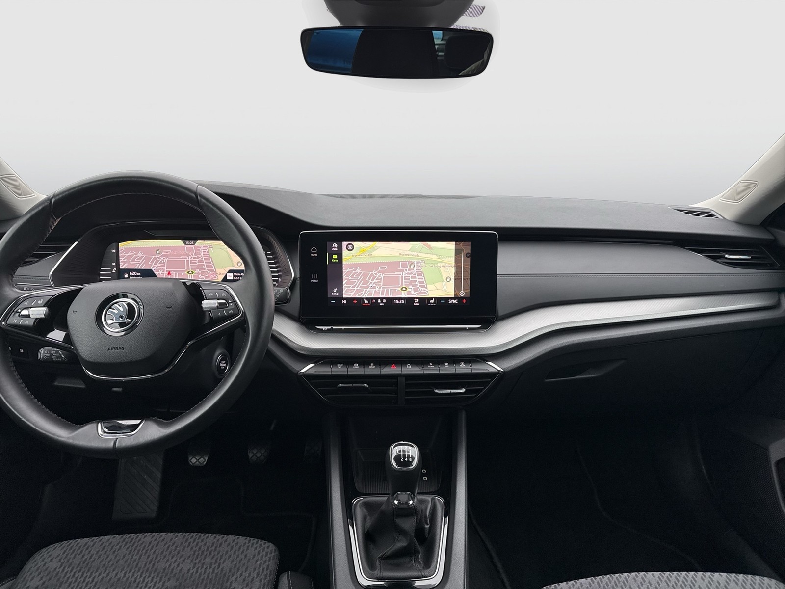 Skoda Octavia Combi 1.5 ACC NAVICOLUMBUS SITZHEIZUNG