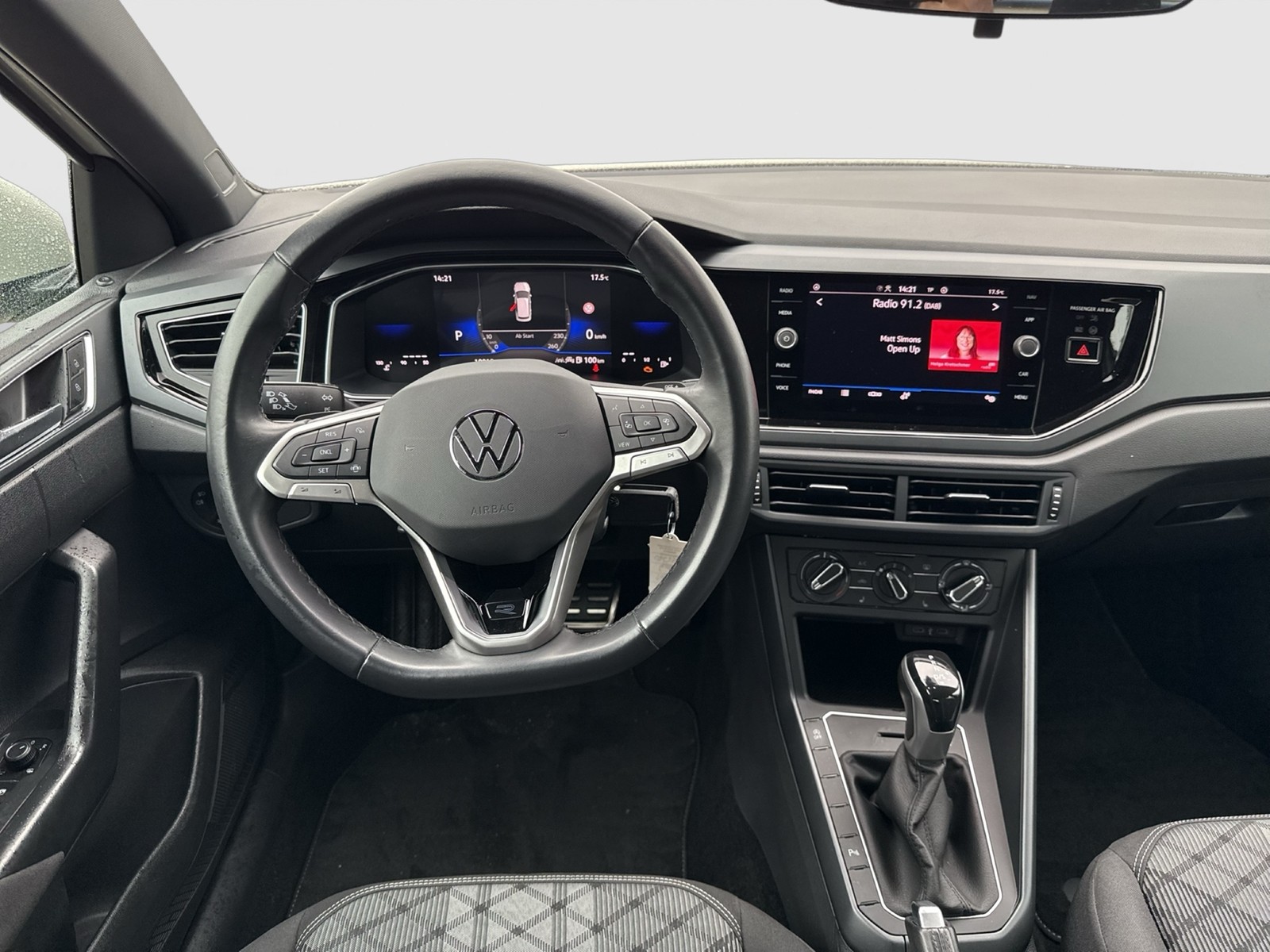Volkswagen Taigo 1.0 R-LINE LM17 MATRIX CARPLAY SITZHEIZUNG