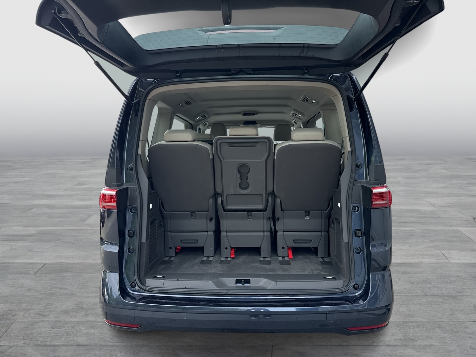 Volkswagen T7 Multivan 2.0 Kurz 7SITZE AHK ACC NAVI ALU LED