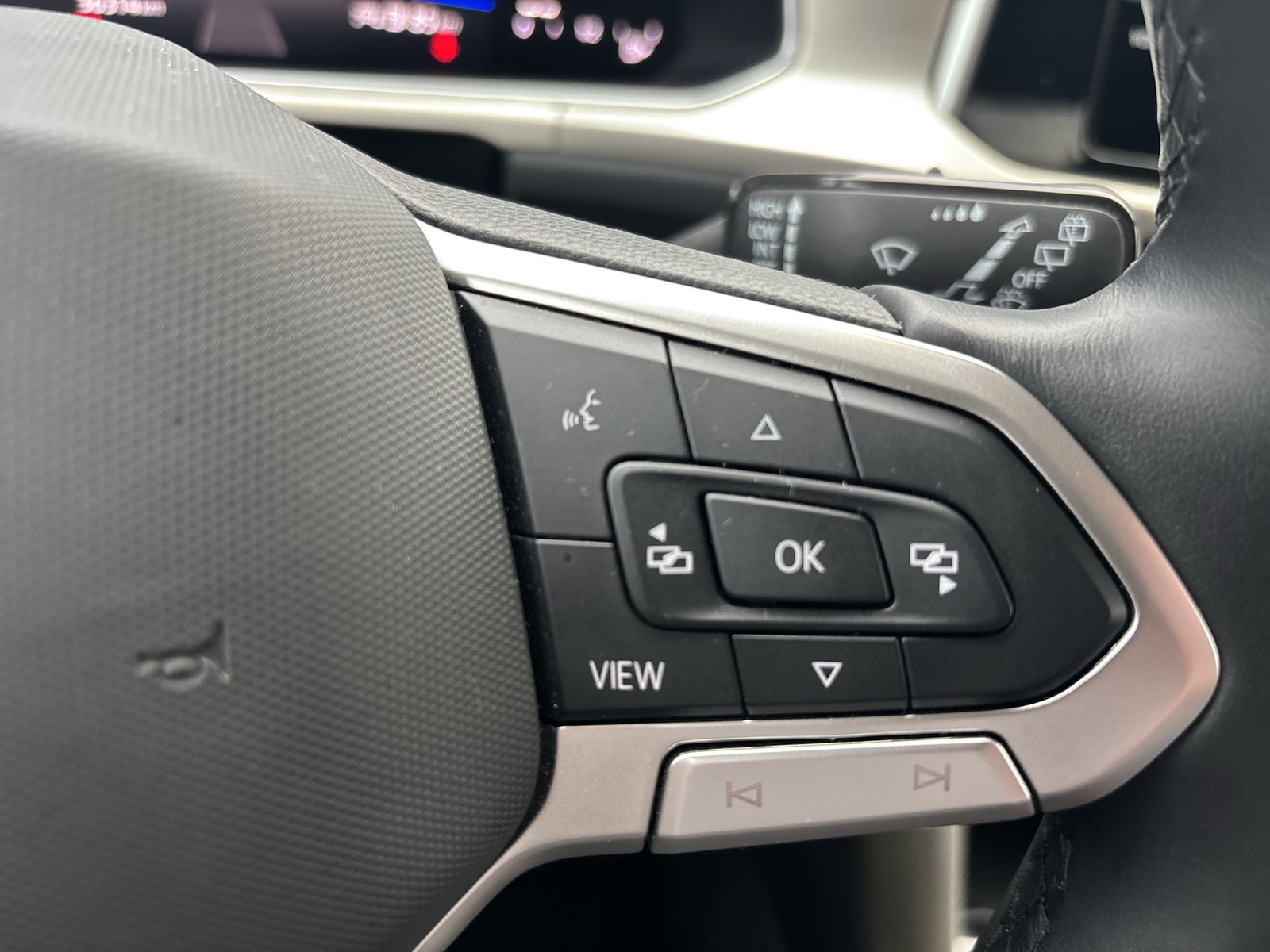 Volkswagen T-Roc 1.0 MOVE ACC CARPLAY SITZHEIZUNG LED DAB+