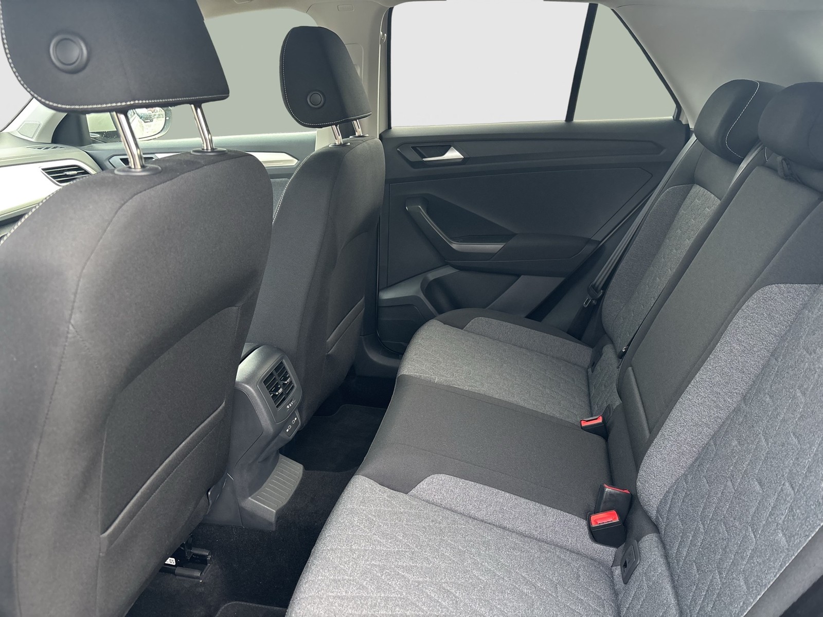 Volkswagen T-Roc 1.0 MOVE ACC CARPLAY SITZHEIZUNG LED DAB+