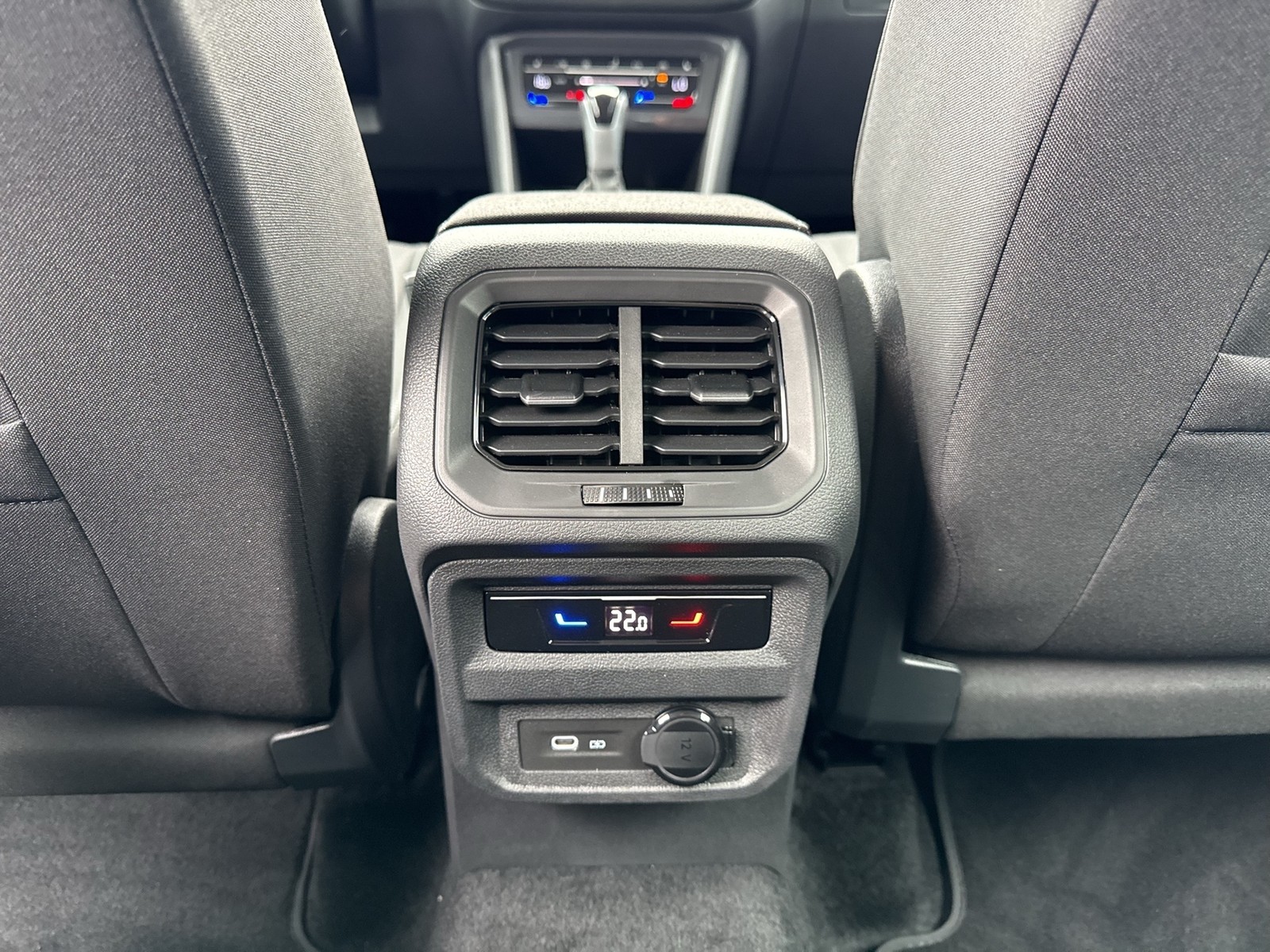 Volkswagen Tiguan Allspace 2.0 LIFE 4X4 CAM ACC LM18 HEADUP