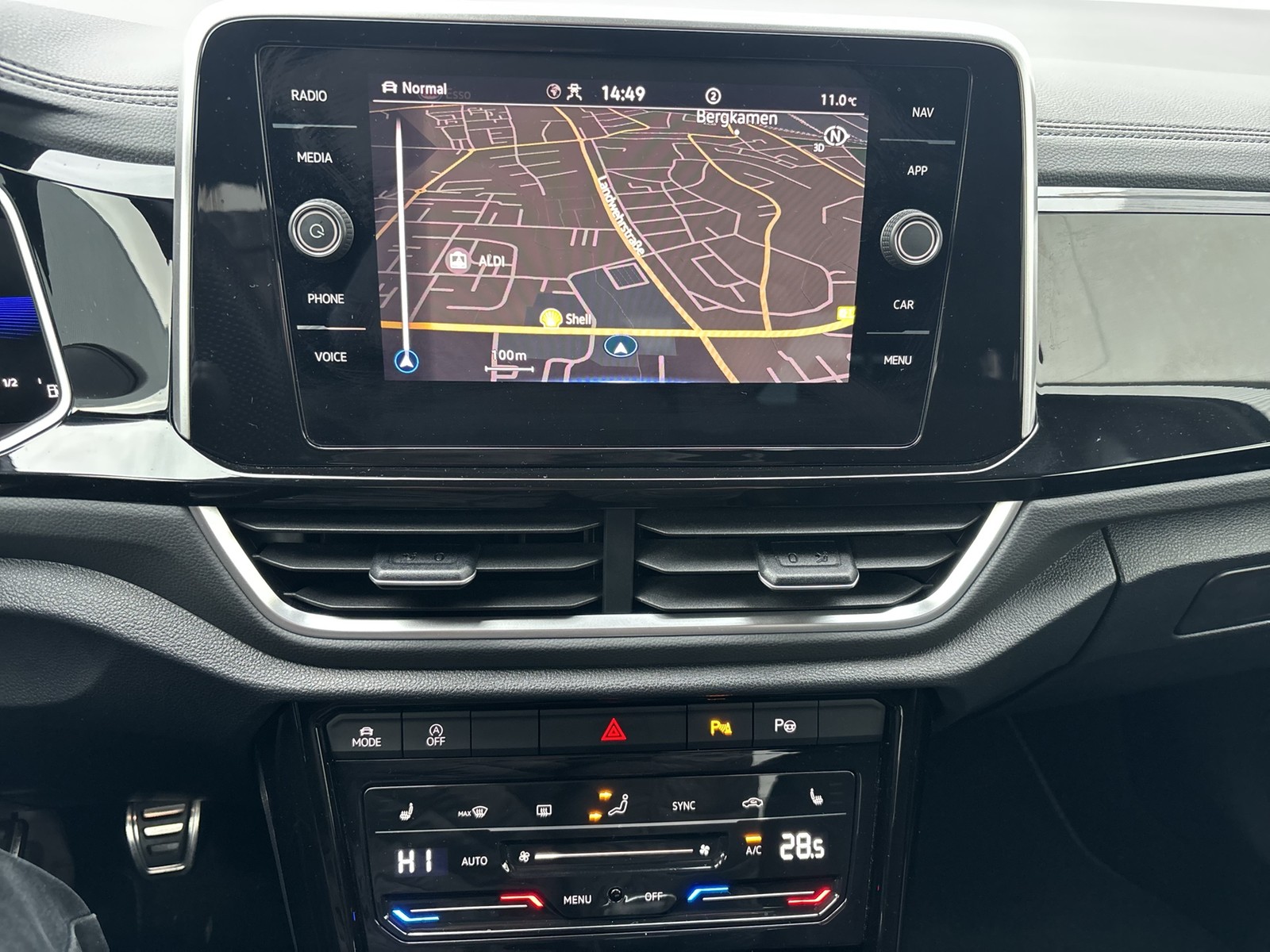 Volkswagen T-Roc 1.0 R-LINE CAM ACC NAVI LM17 LED+ CARPLAY