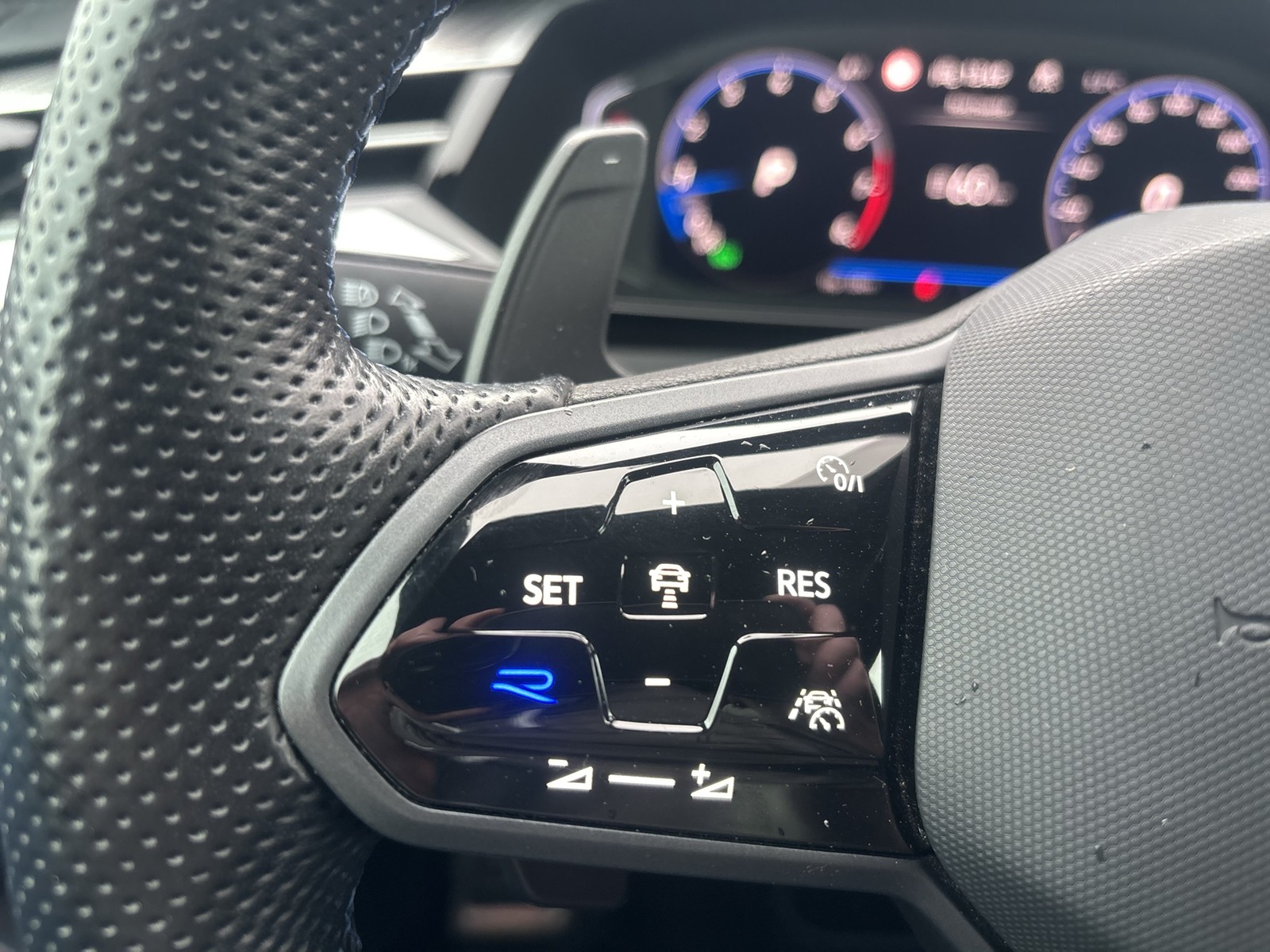 Volkswagen Arteon Shooting Brake 2.0 R H.KARDON LEDER PANO AHK