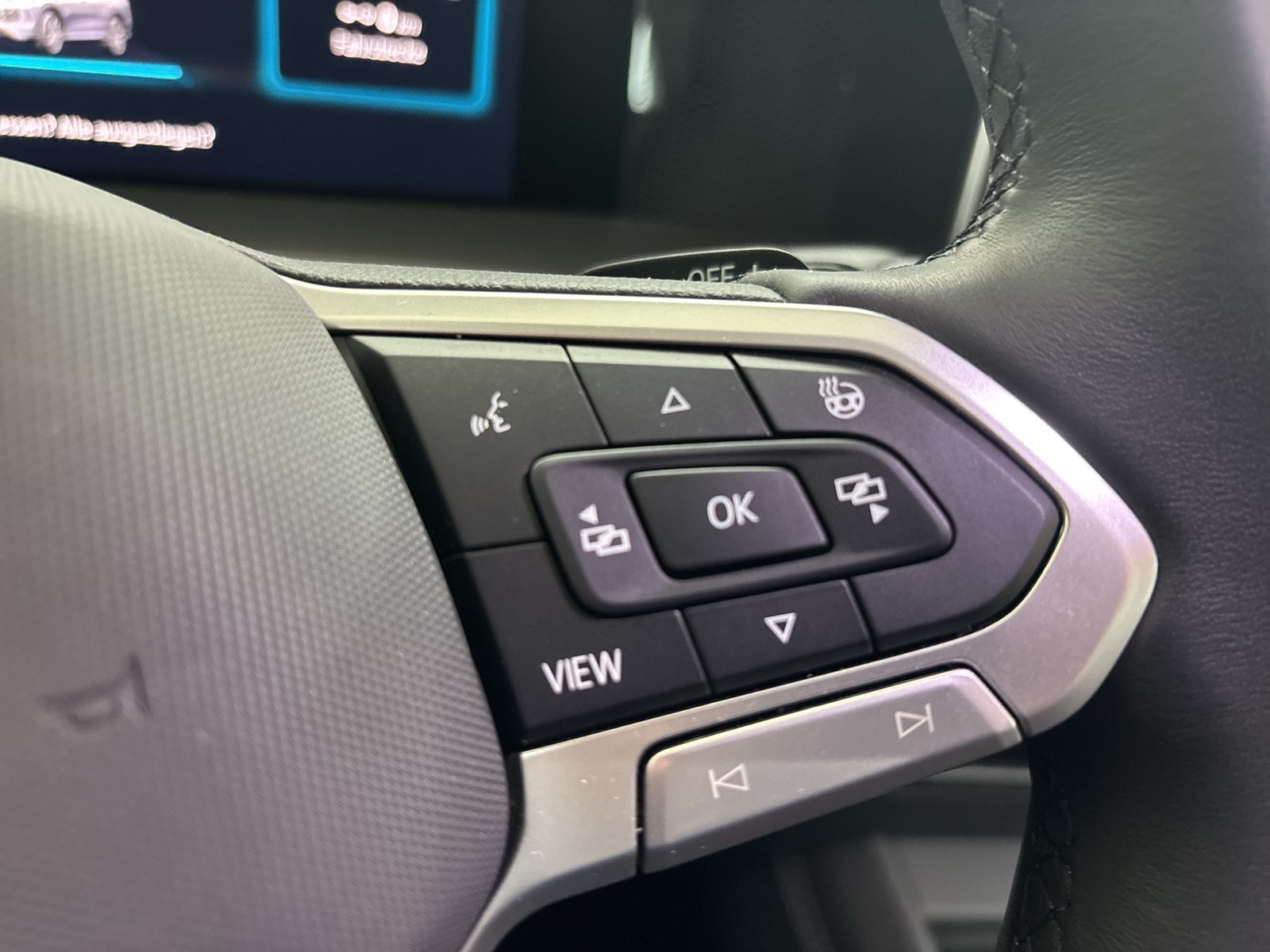 Volkswagen Tayron 1.5 eTSI LIFE AHK CAM ACC LM18 NAVI