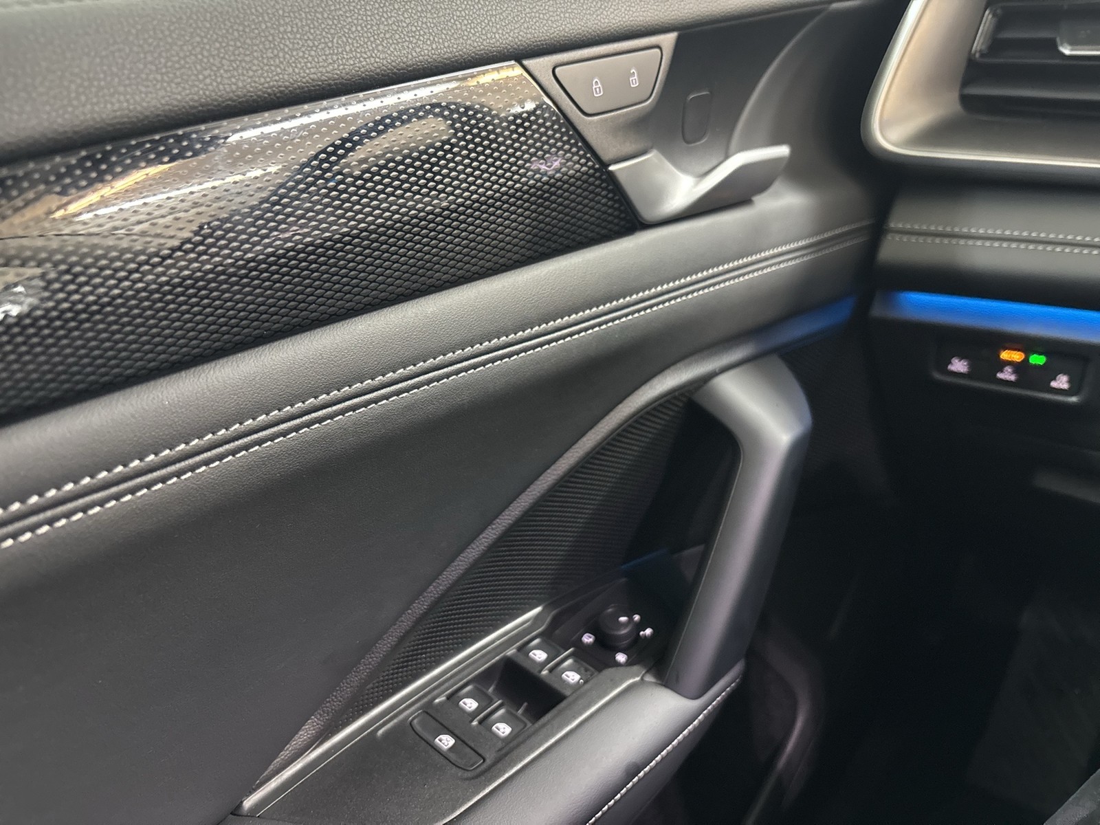 Volkswagen Tayron 1.5 eTSI LIFE AHK CAM ACC LM18 NAVI