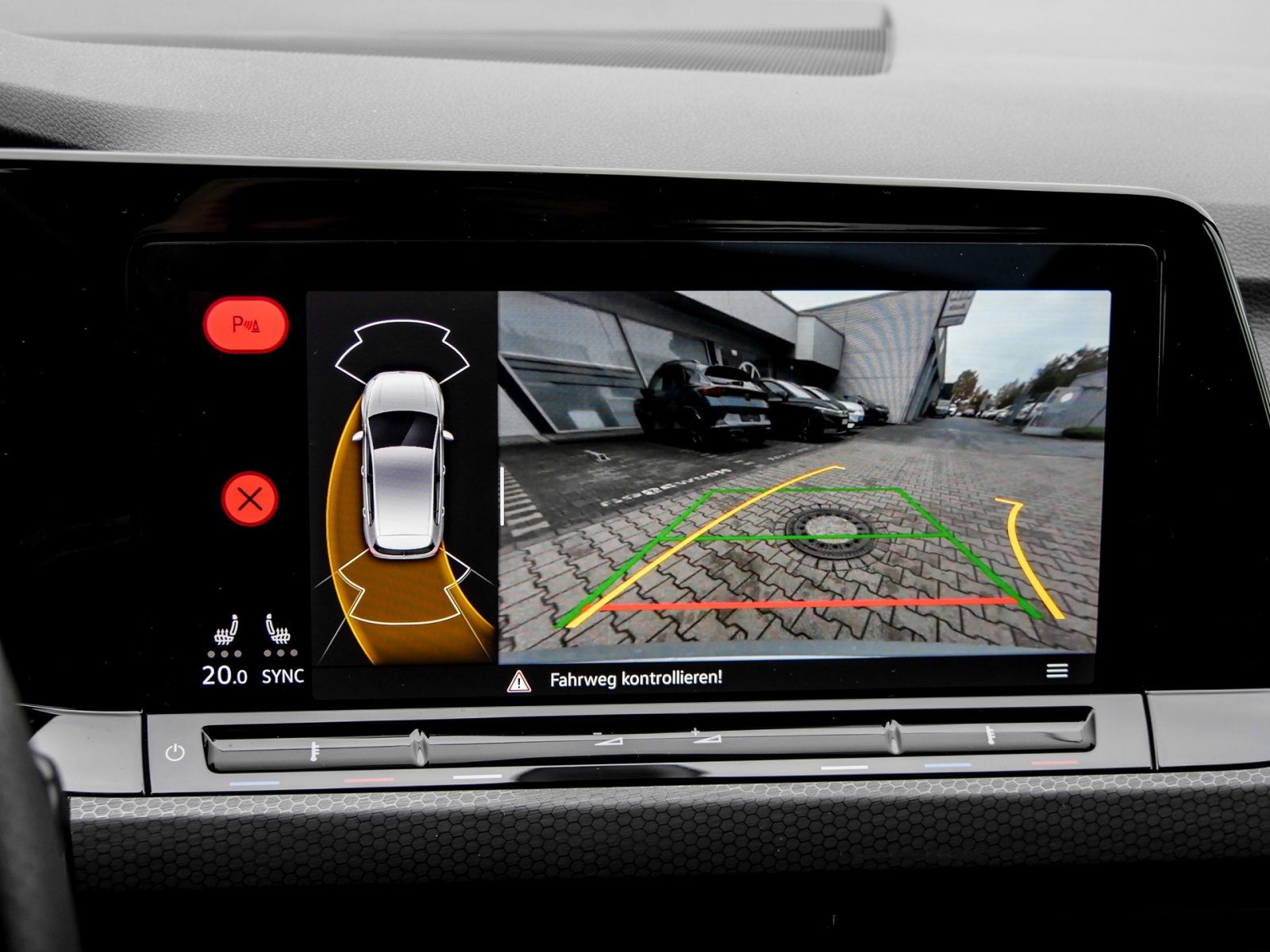 Volkswagen Golf VIII 2.0 GTI CAM ACC NAVI LM17 SITZHEIZUNG