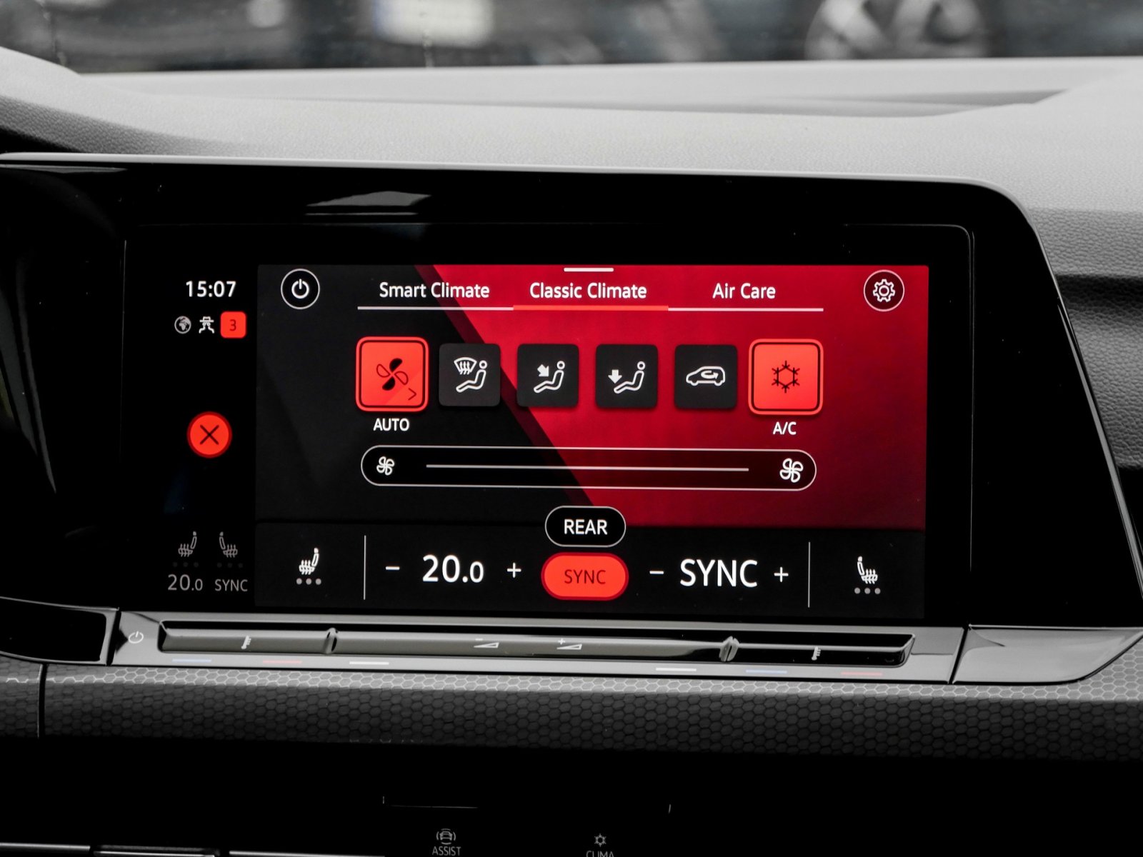 Volkswagen Golf VIII 2.0 GTI CAM ACC NAVI LM17 SITZHEIZUNG