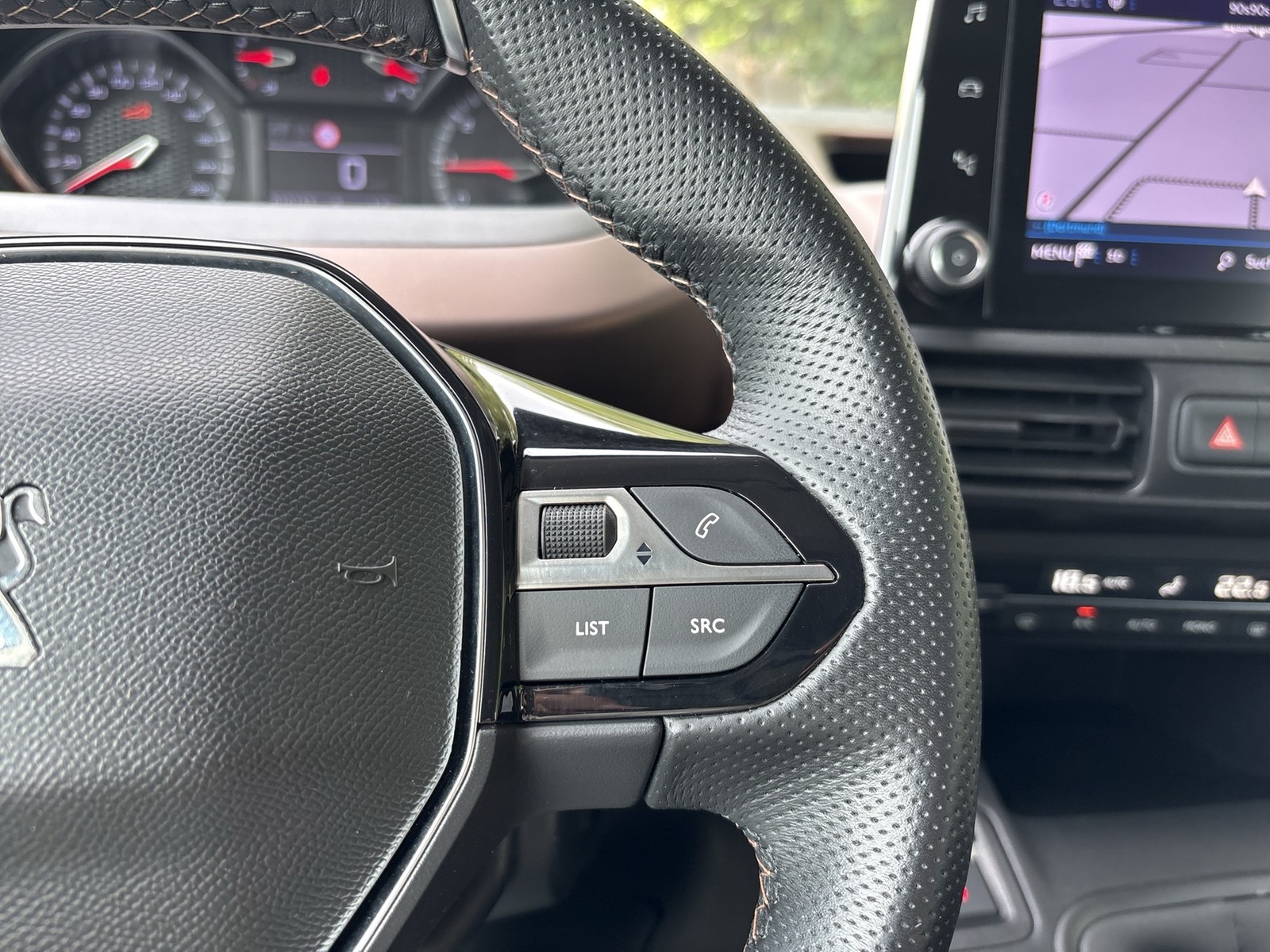 Peugeot Rifter 1.5 GT L1 CAM NAVI ALU CARPLAY SITZHEIZ.