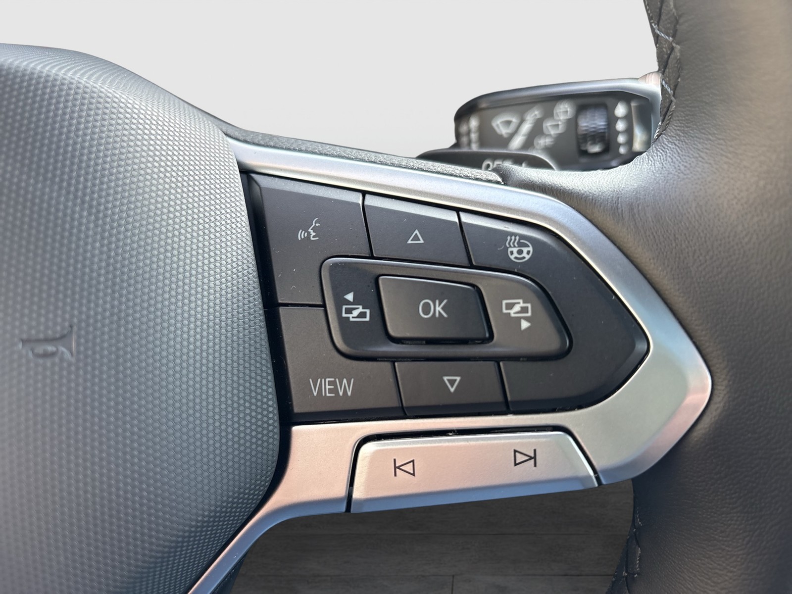 Volkswagen Touareg HYBRID ELEGANCE NEUESMODELL PANO AHK CAM