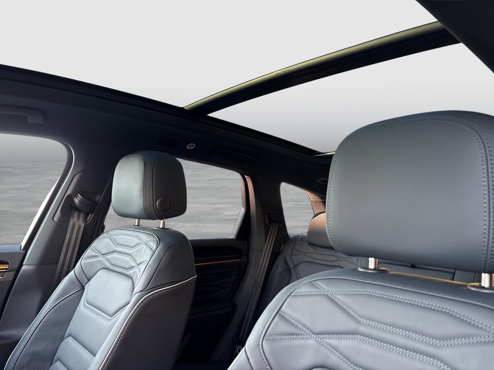 Volkswagen Touareg HYBRID ELEGANCE NEUESMODELL PANO AHK CAM