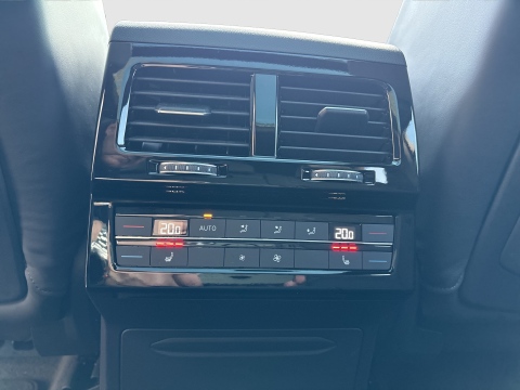 Volkswagen Touareg HYBRID ELEGANCE NEUESMODELL PANO AHK CAM