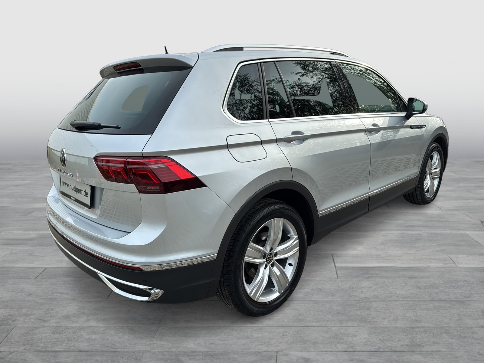 Volkswagen Tiguan 2.0 ELEGANCE CAM ACC LM19 NAVI SITZHEIZ.
