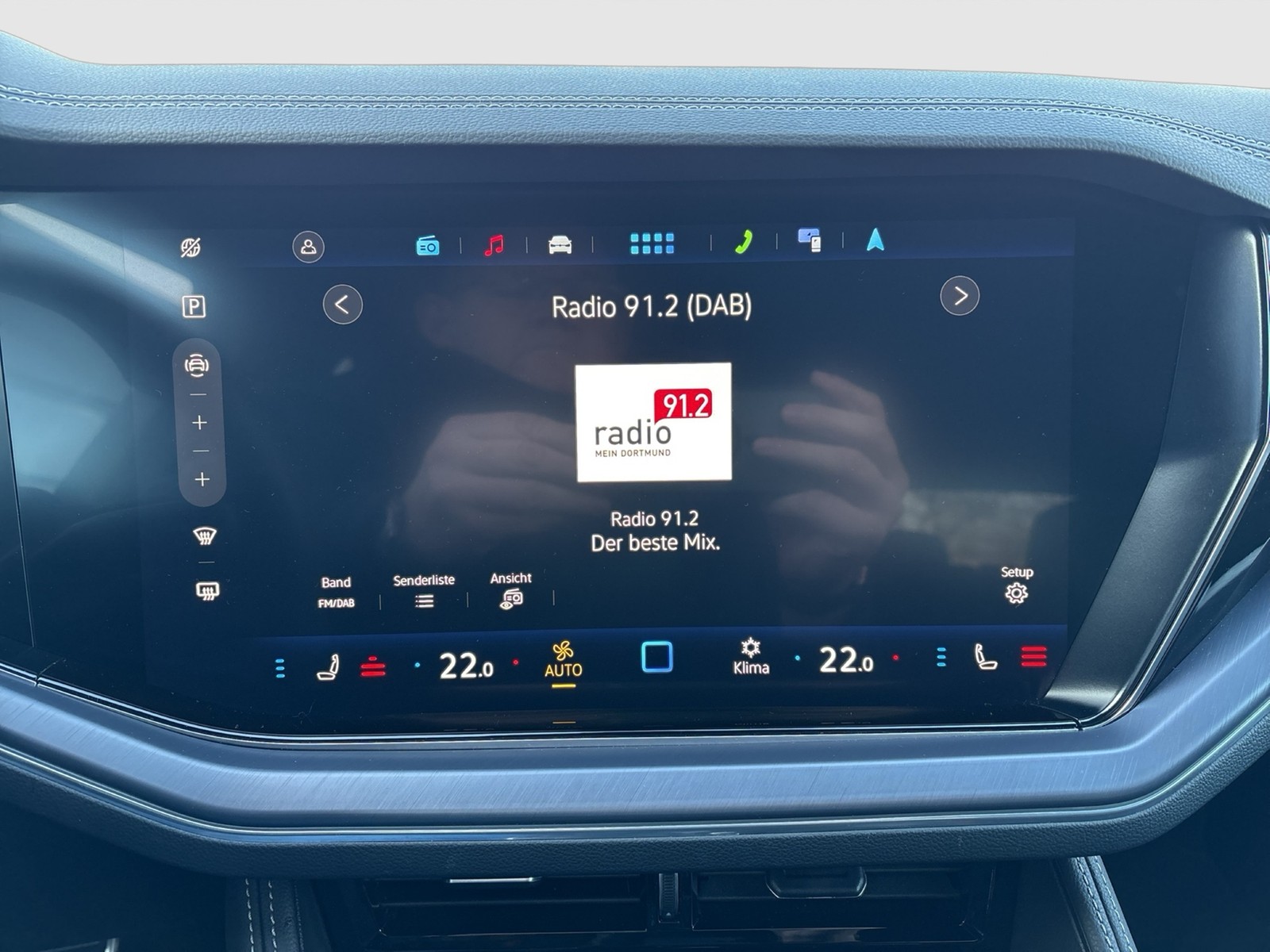 Volkswagen Touareg V6 R-LINE NEUES MODELL AHK CAM HEAD-UP