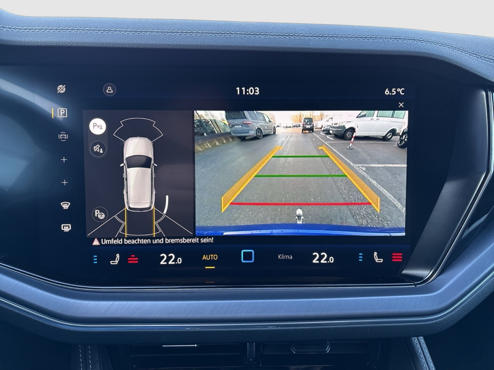 Volkswagen Touareg V6 R-LINE NEUES MODELL AHK CAM HEAD-UP