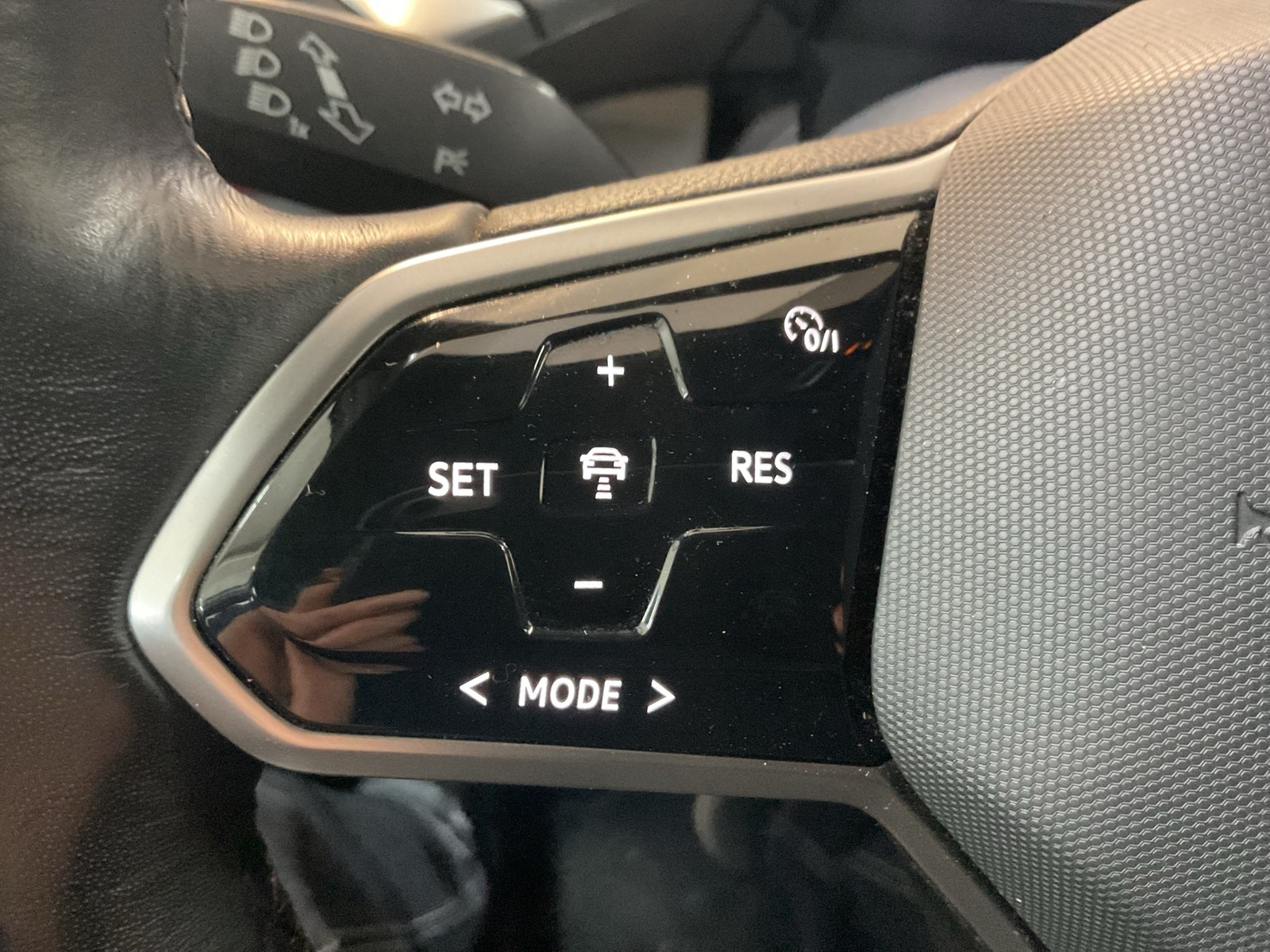 Volkswagen ID.4 Pro Performance 1st CAM ACC LM20 NAVI