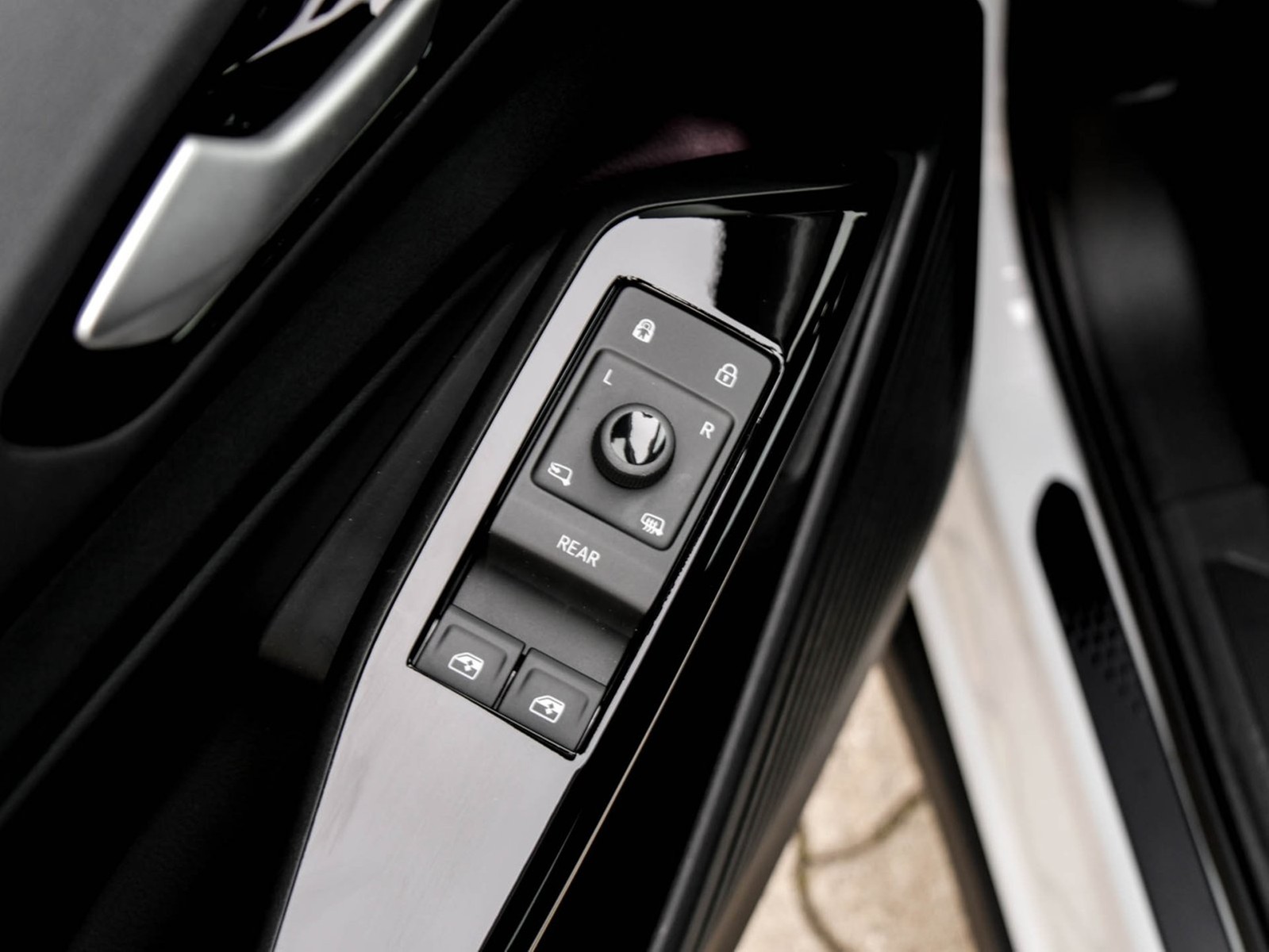 Volkswagen ID.5 GTX 4X4 WÄRMEPUMPE CAM ACC LM20 NAVI SITZHZ