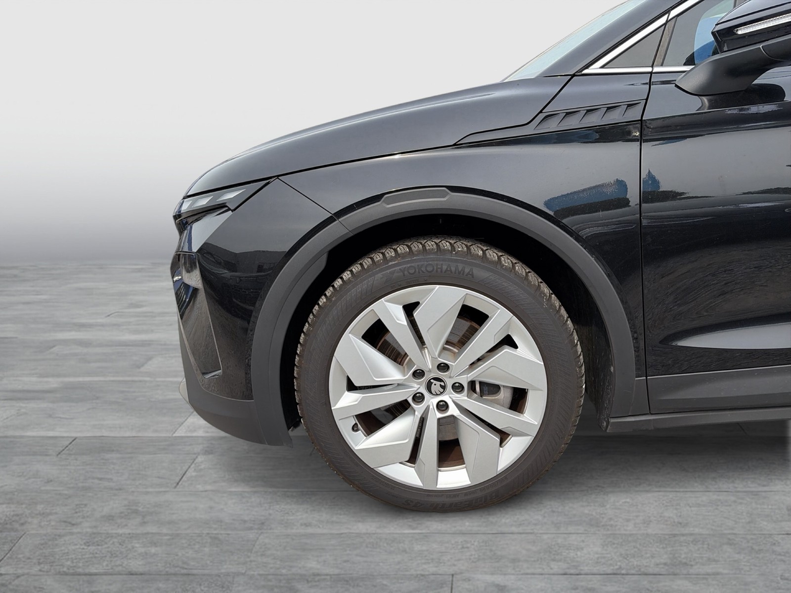 Skoda Elroq 85 LOFT WÄRMEPUMPE AHK CAM ACC LM20 MATRIX