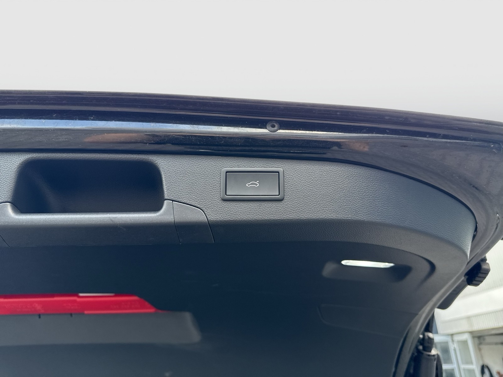 Skoda Superb Combi 2.0 L&K LEDER PANO CANTON AHK CAM