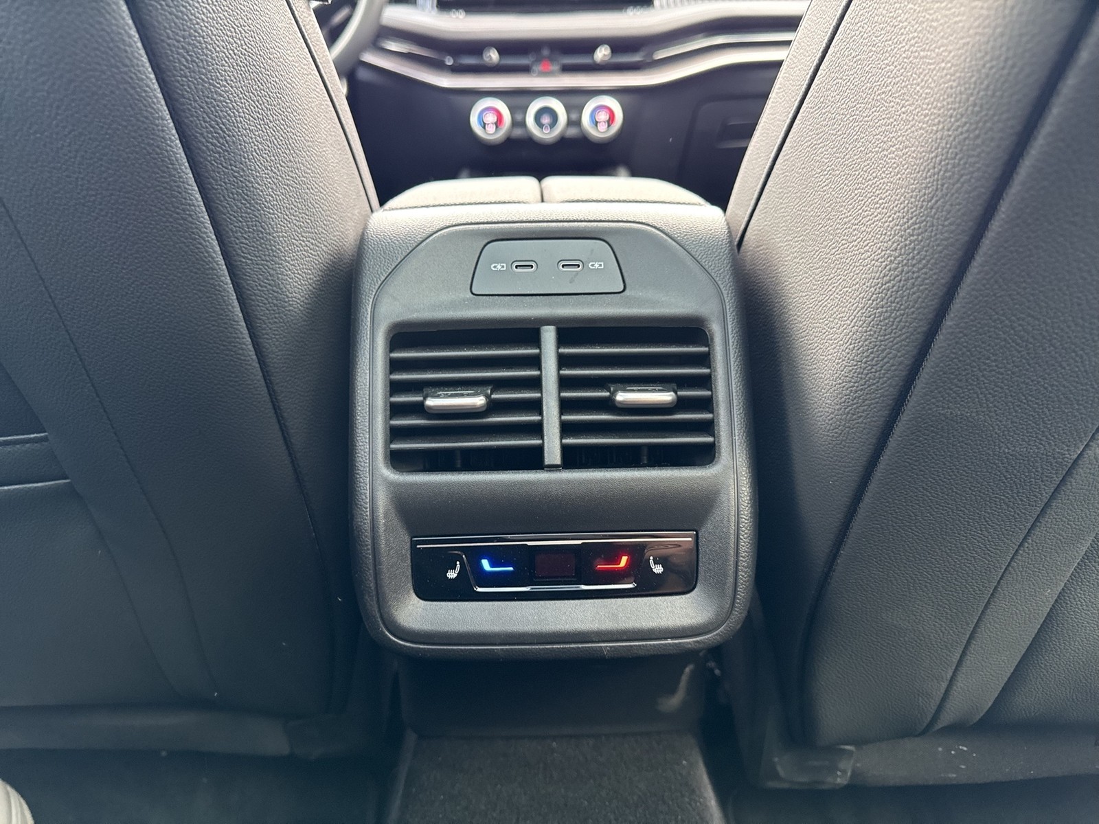 Skoda Superb Combi 2.0 L&K LEDER PANO CANTON AHK CAM